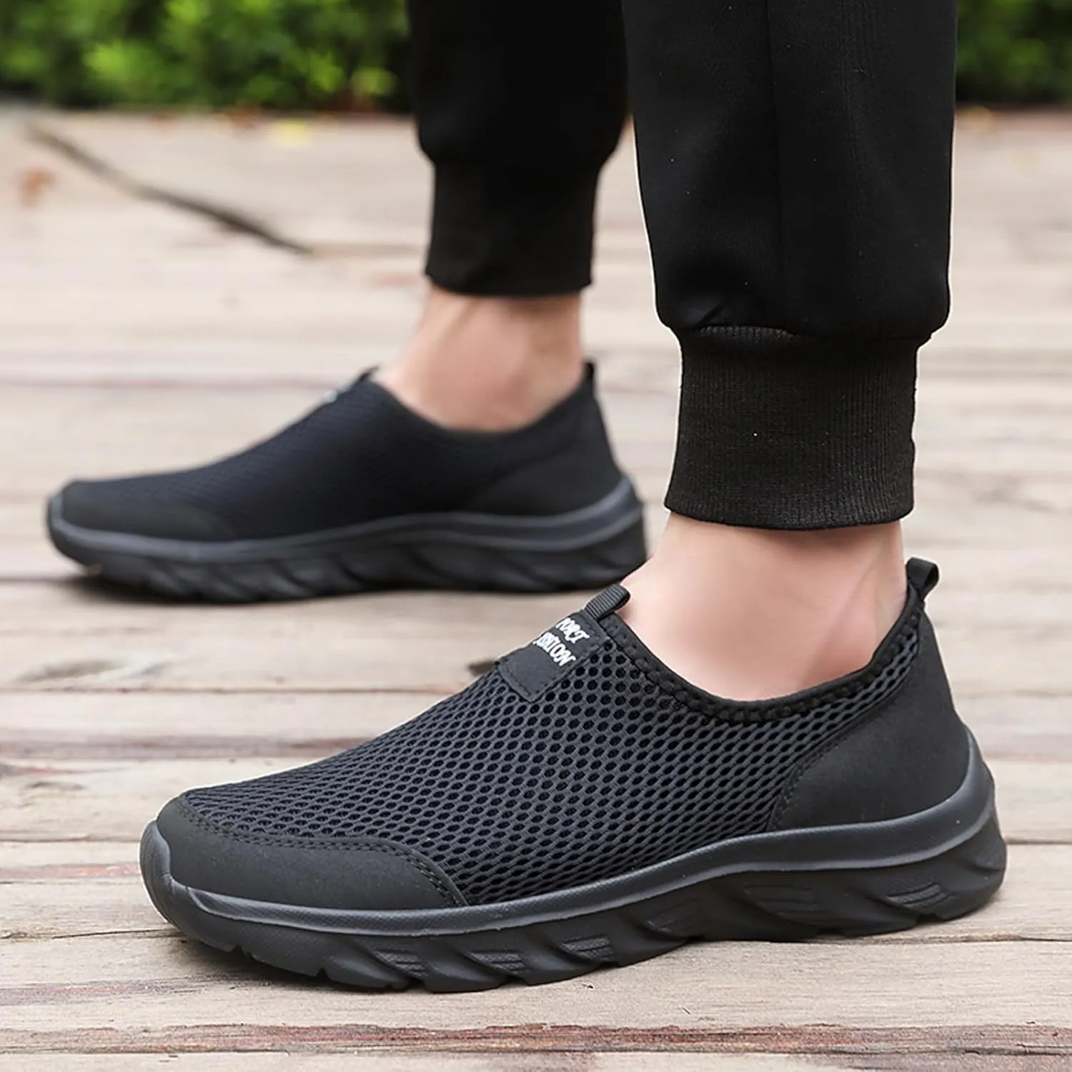 Breathable Slip on Shoes for Men Slip on Lightweight Breathable Fashion Sneaker Business Casual Versatile Shoes