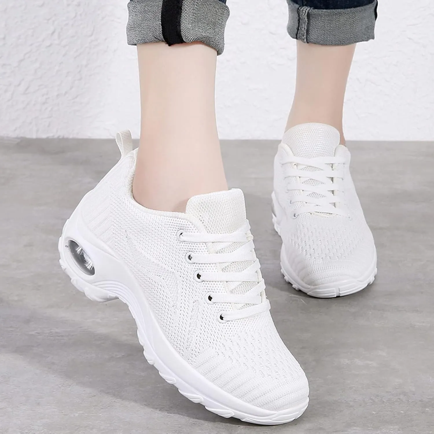 Classic Athletic Skateboard Sneakers for Women Comfortable Breathable Knitted Sneakers Shoe for Elderly Women