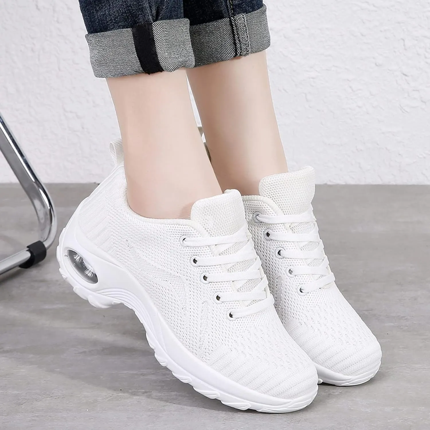 Classic Athletic Skateboard Sneakers for Women Comfortable Breathable Knitted Sneakers Shoe for Elderly Women