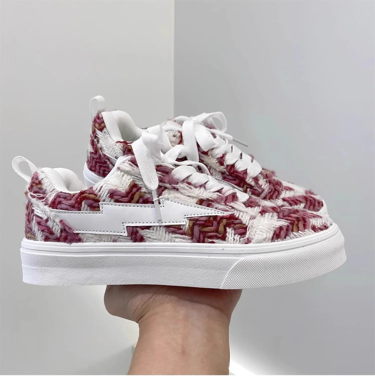 Cute Retro Shoes with Lightning Design Chunky Platform Lace-up Comfy Non Slip Lightweight Softy Casual Skate Sneakers Y2K Kawaii Pretty Trendy Gifts for Women & Girls Summer Streetwear Back to School
