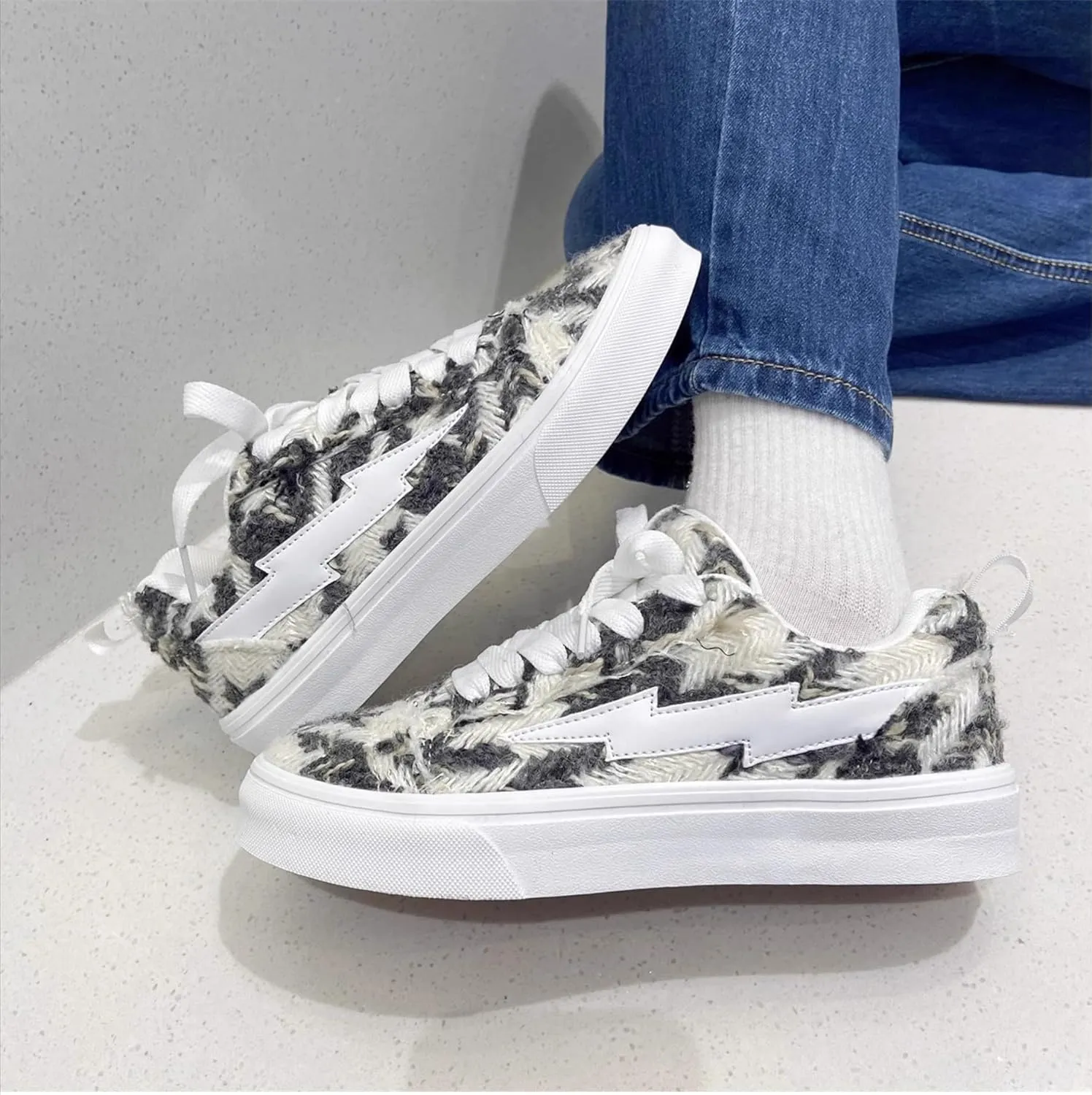Cute Retro Shoes with Lightning Design Chunky Platform Lace-up Comfy Non Slip Lightweight Softy Casual Skate Sneakers Y2K Kawaii Pretty Trendy Gifts for Women & Girls Summer Streetwear Back to School