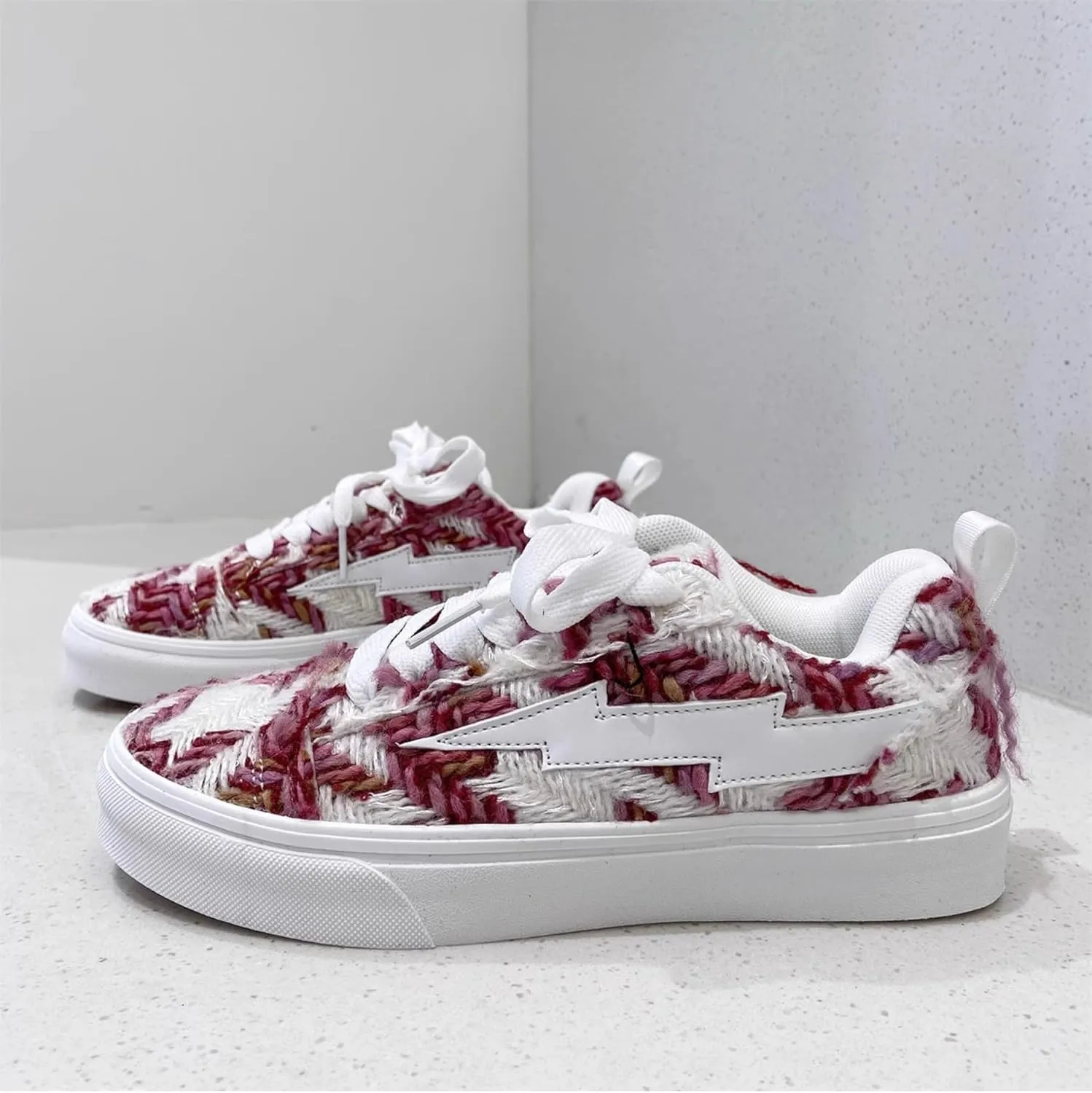 Cute Retro Shoes with Lightning Design Chunky Platform Lace-up Comfy Non Slip Lightweight Softy Casual Skate Sneakers Y2K Kawaii Pretty Trendy Gifts for Women & Girls Summer Streetwear Back to School