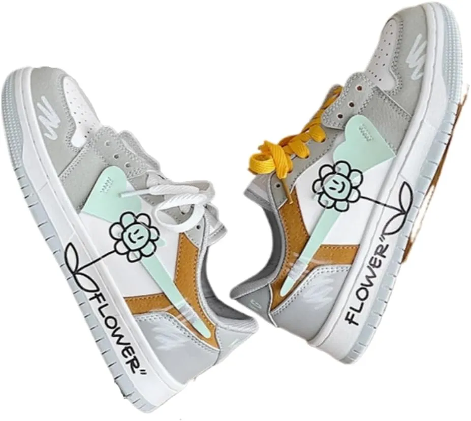 Cute Y2K Shoes with Flowers Hearts Design Chunky Platform Kawaii Y2K Pretty Pastel Retro Trendy Sneakers for Women Girls Streetwear Skateboarding Casual Everyday Outfits