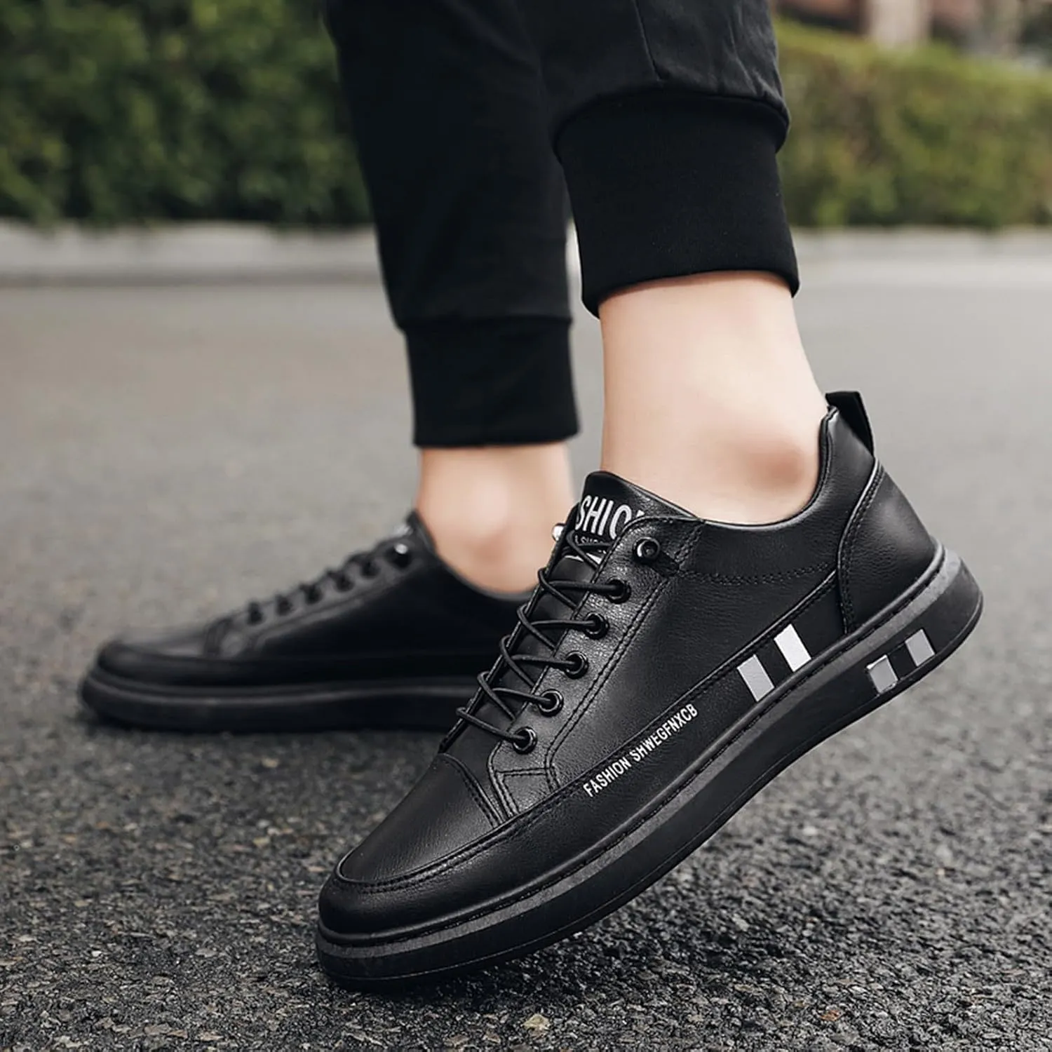 Fashion Sneakers Comfortable Men's Fashion Round Toe Lace Up Leather White Shoes Casual Comfortable Breathable Sneakers