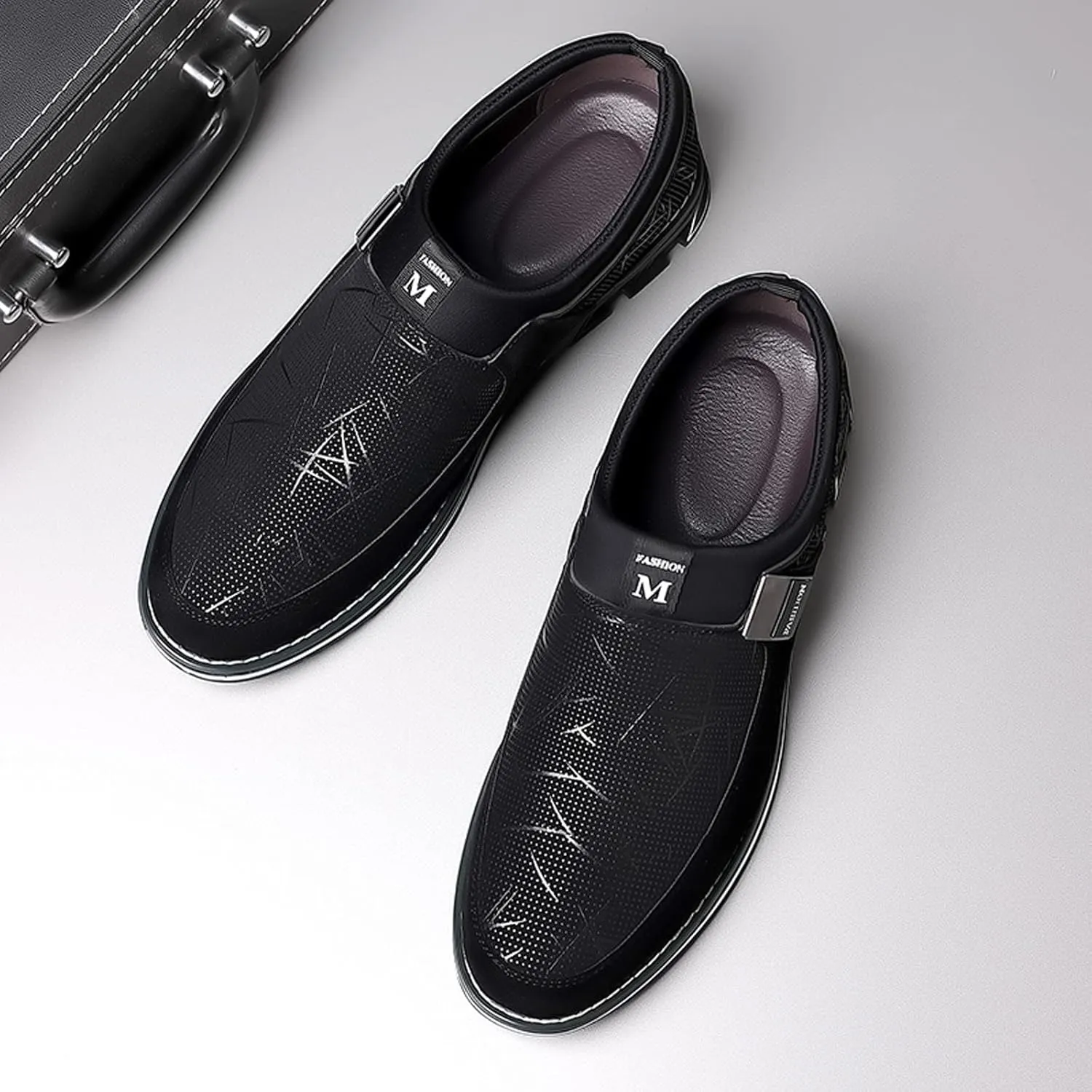 Jogging Walking Sneakers for Men Lightweight Breathable Slip on Running Shoe Men's Lightweight Cushion Sneakers
