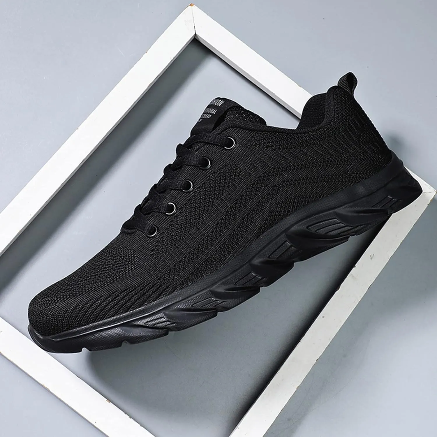 Lightweight Non Slip Sneakers for Men Comfortable Breathable Lightweight Tennis Shoe Lightweight Barefoot Shoes
