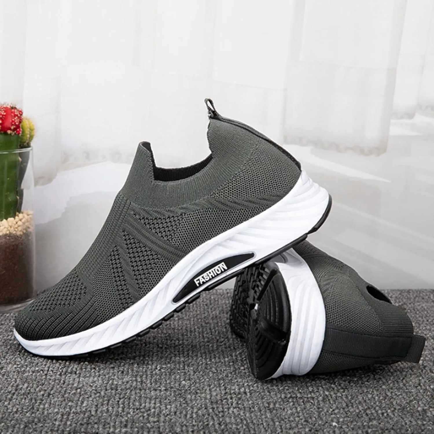 Lightweight Work Shoes for Men Comfortable Breathable Lightweight Tennis Shoe Lightweight Elderly Slip on Shoes
