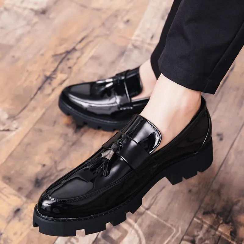 Men Tassel Loafers Fashionable Matte Leather Dress Shoes for Wedding Prom Party Formal Occasions