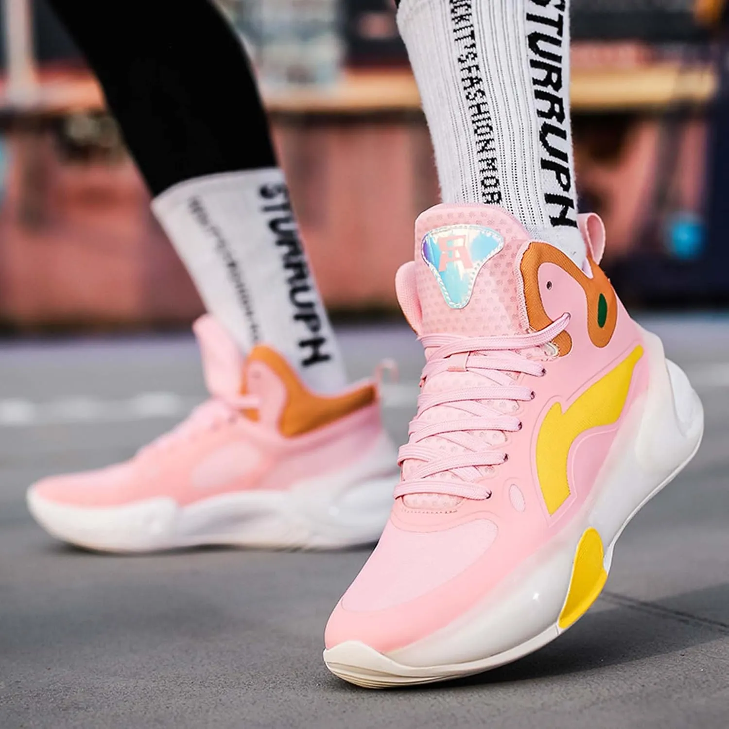 Men Women Non-Slip Basketball Shoes Fashion Breathable Sneakers Cushioning Rebound Sports Running Shoes Street Walking Casual Sports Basketball Shoes
