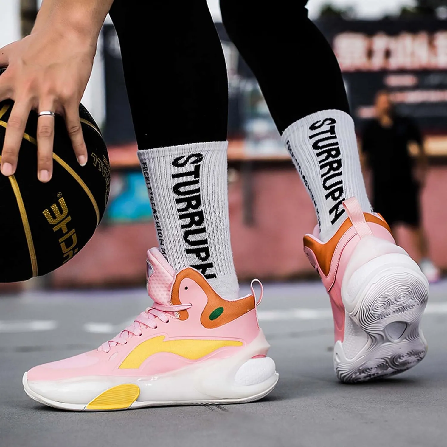 Men Women Non-Slip Basketball Shoes Fashion Breathable Sneakers Cushioning Rebound Sports Running Shoes Street Walking Casual Sports Basketball Shoes