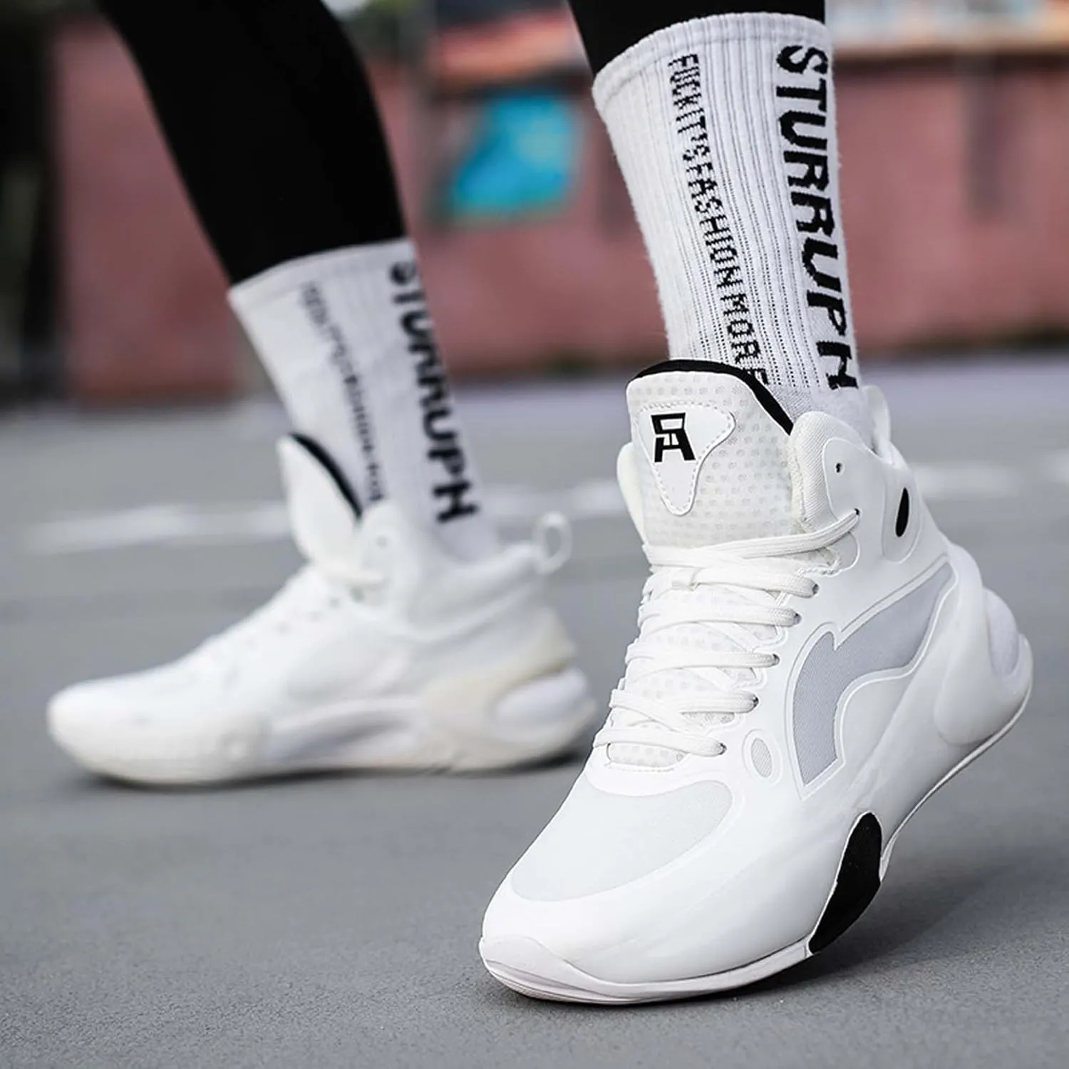 Men Women Non-Slip Basketball Shoes Fashion Breathable Sneakers Cushioning Rebound Sports Running Shoes Street Walking Casual Sports Basketball Shoes