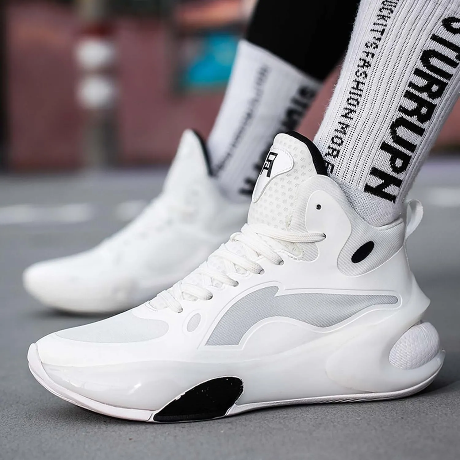 Men Women Non-Slip Basketball Shoes Fashion Breathable Sneakers Cushioning Rebound Sports Running Shoes Street Walking Casual Sports Basketball Shoes