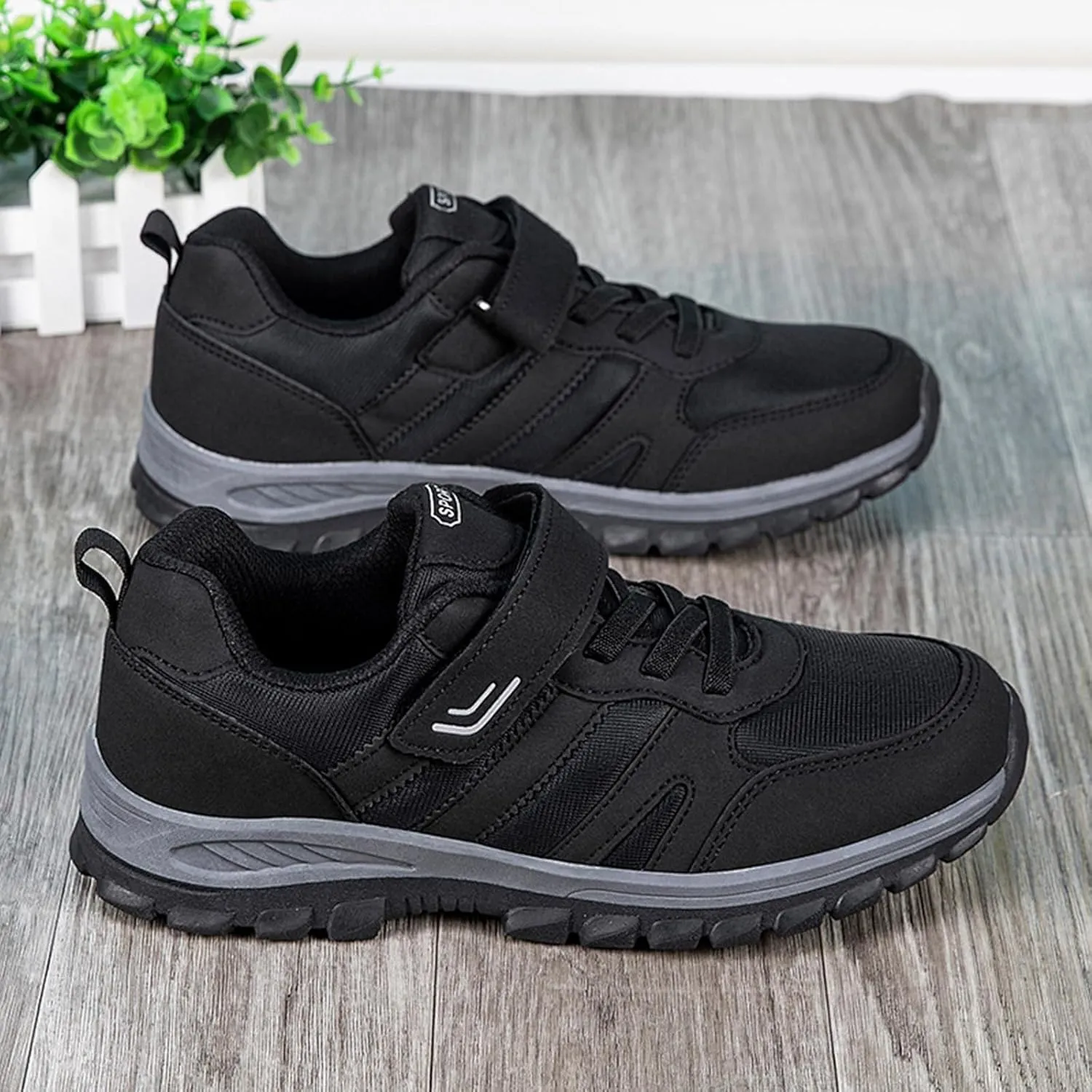 Men's Arch Support Workout Shoes Lightweight Breathable Slip on Running Shoe Men's Stylish Lightweight Sneakers