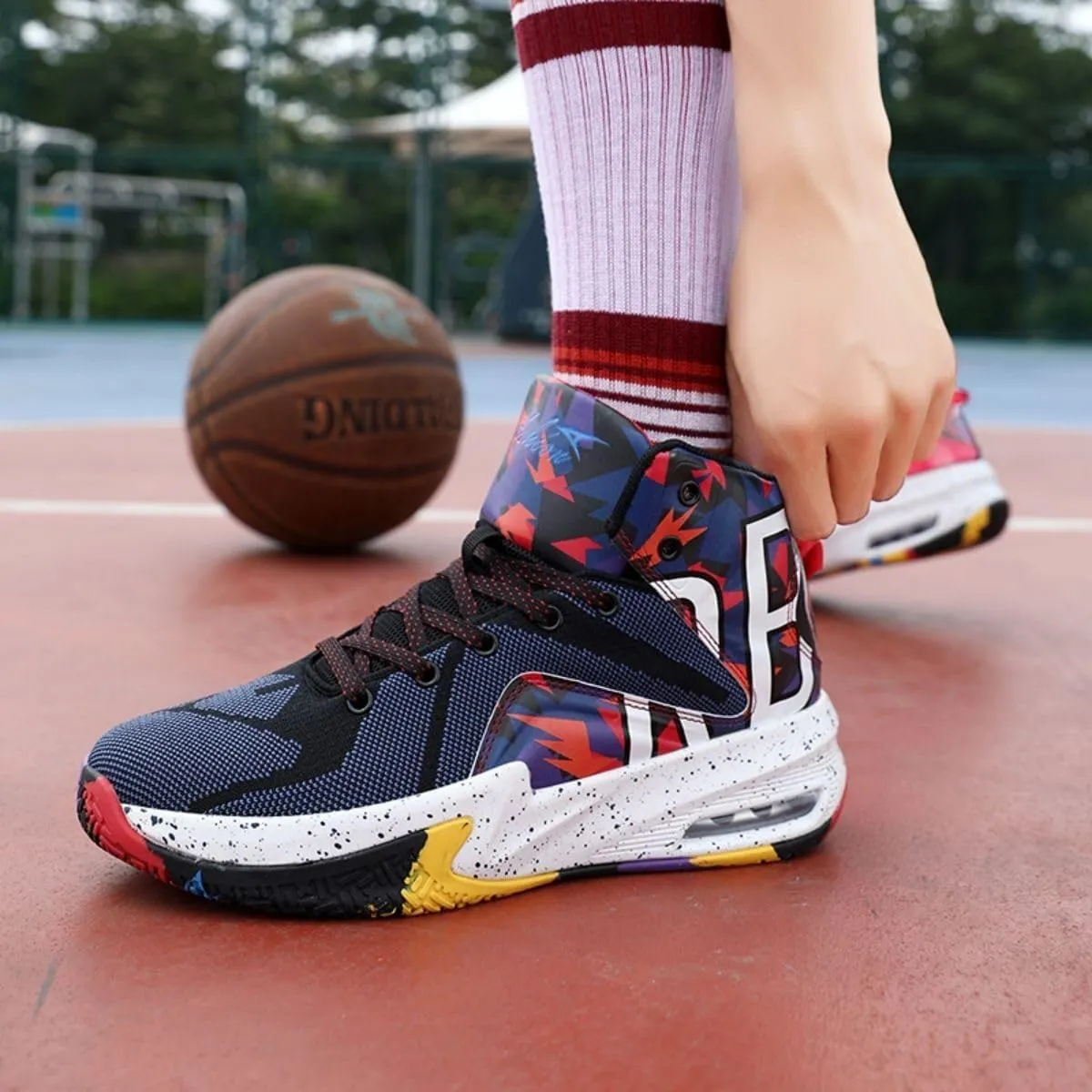 Men's Basketball Shoes with High Top Mesh Breathable Grip Anti Slip Wear-Resistant Sports Training Boots