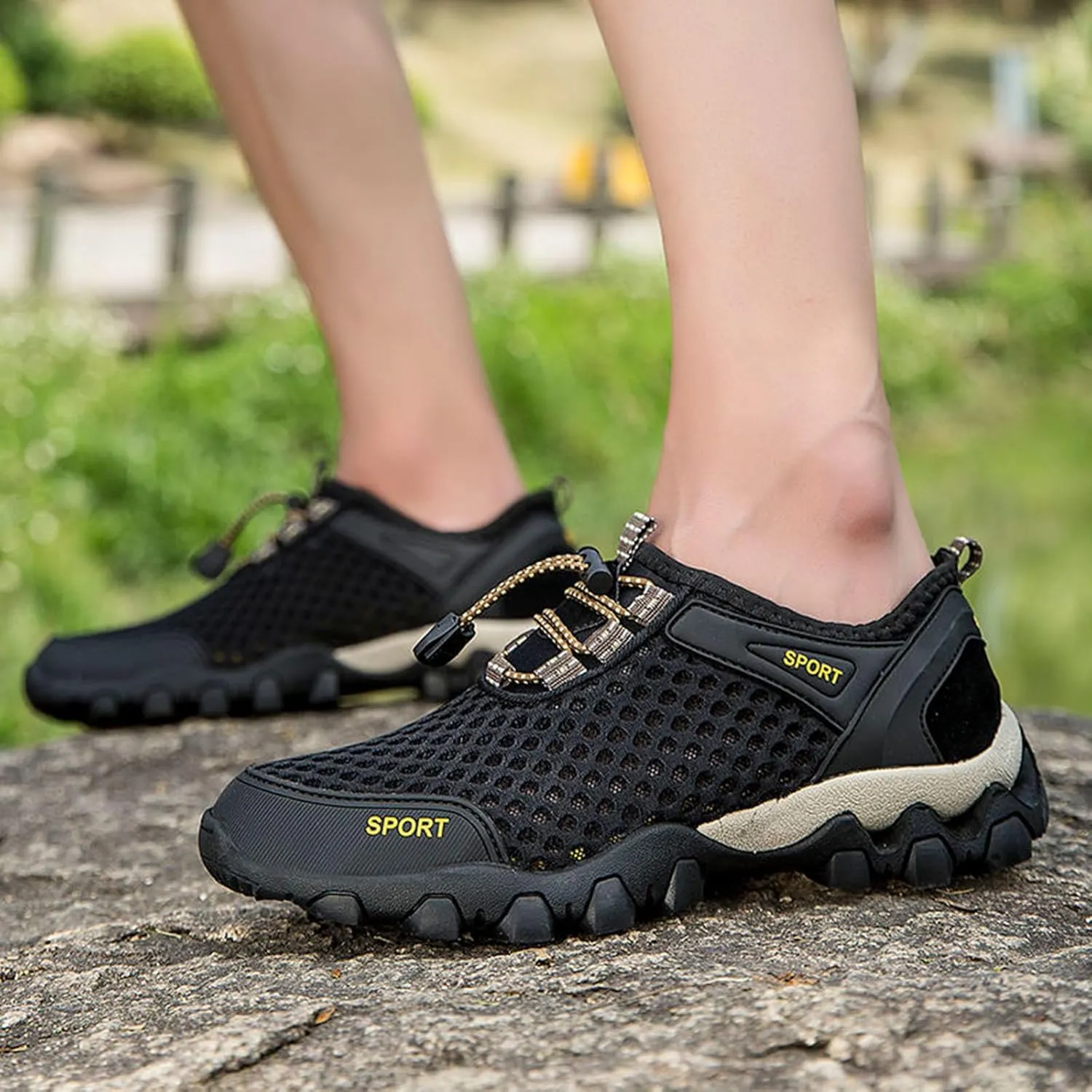 Men's Breathable Barefoot Shoes Lace Up Lightweight Breathable Fashion Sneaker Men's Comfortable Diabetic Shoes