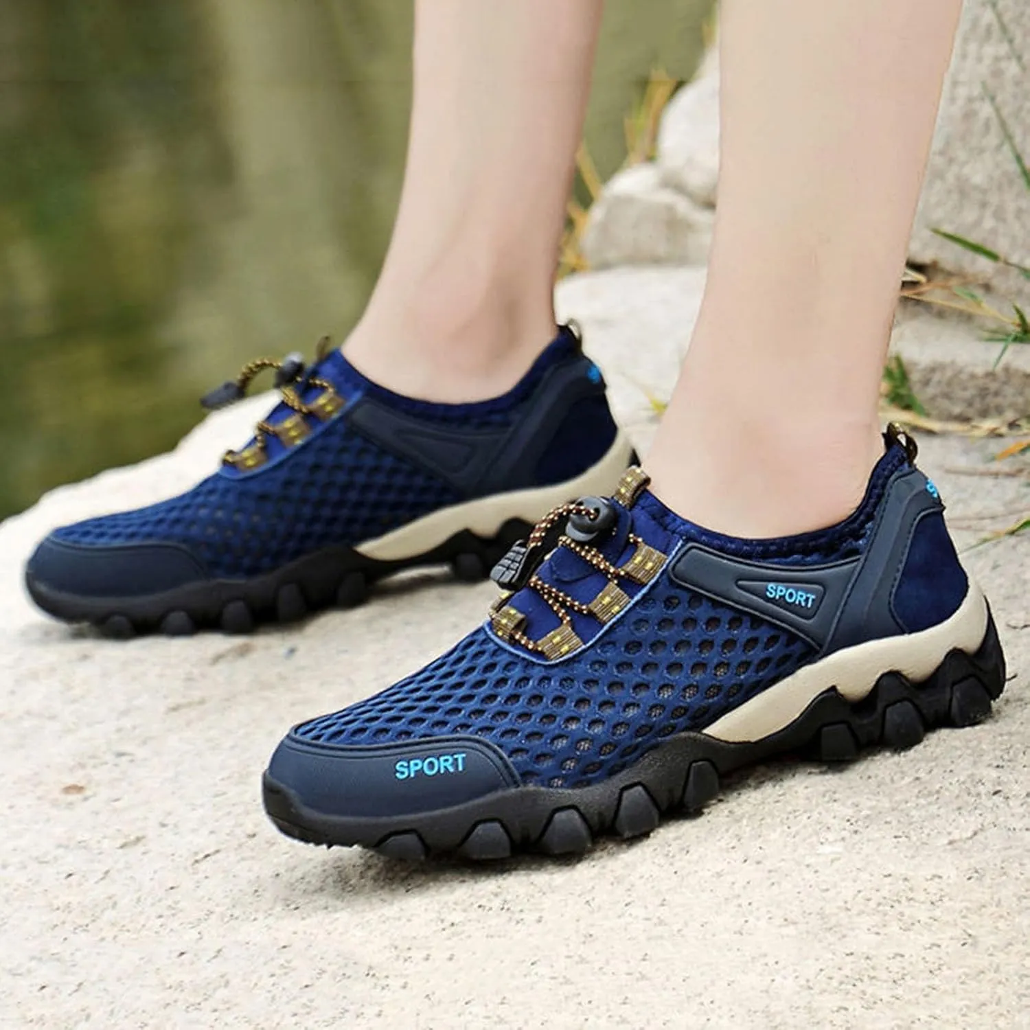 Men's Breathable Barefoot Shoes Lace Up Lightweight Breathable Fashion Sneaker Men's Comfortable Diabetic Shoes