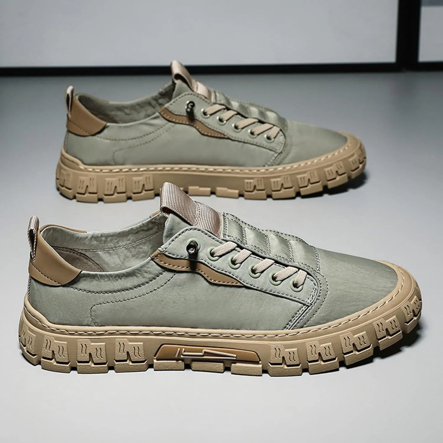 Men's Breathable Mesh Running Shoes Casual Sneaker Mesh Breathable Walking Shoe Men's Comfortable Canvas Shoes