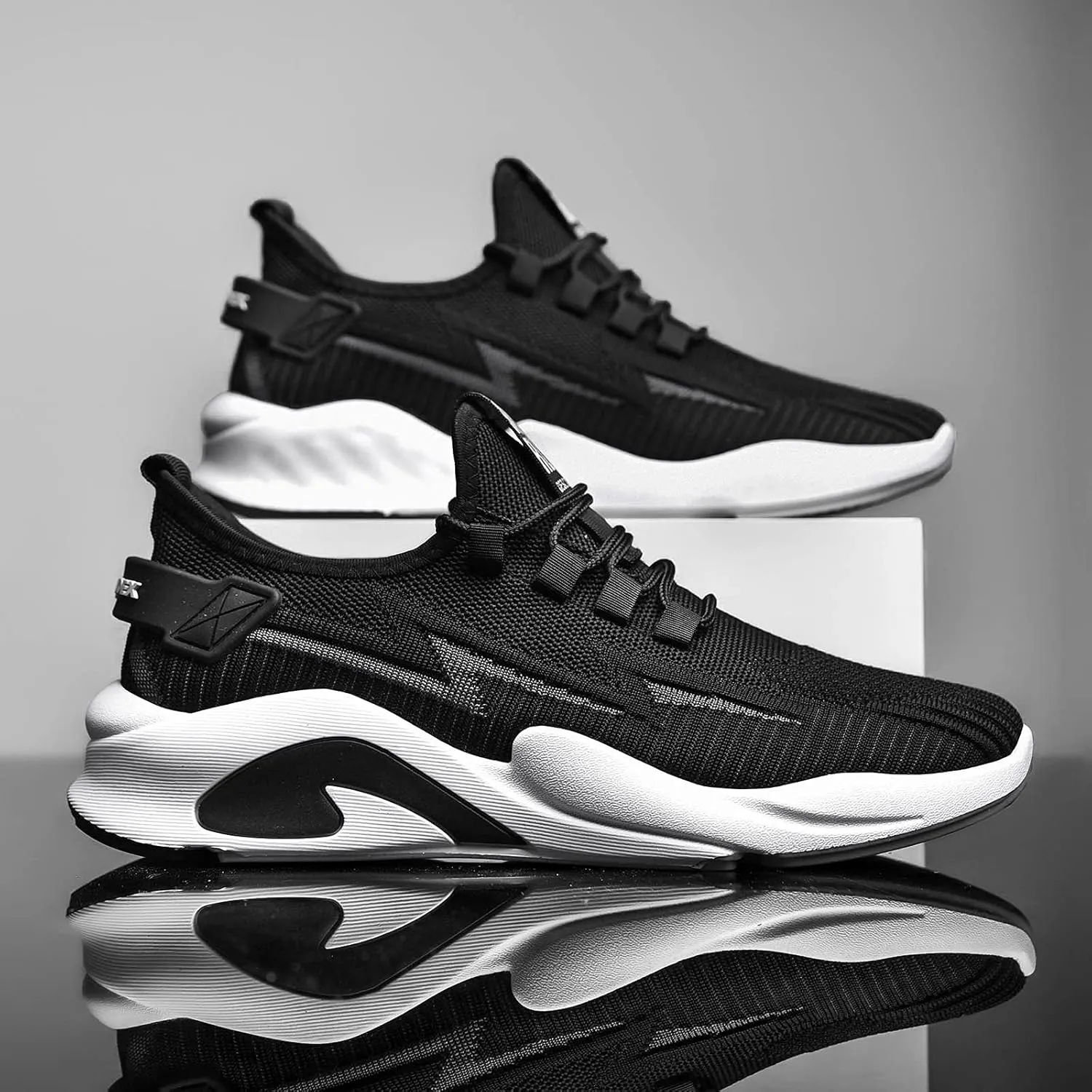 Men's Breathable Stretch Workout Shoes Comfortable Breathable Lace Up Sneaker Men's Sport Breathable Mesh Shoes