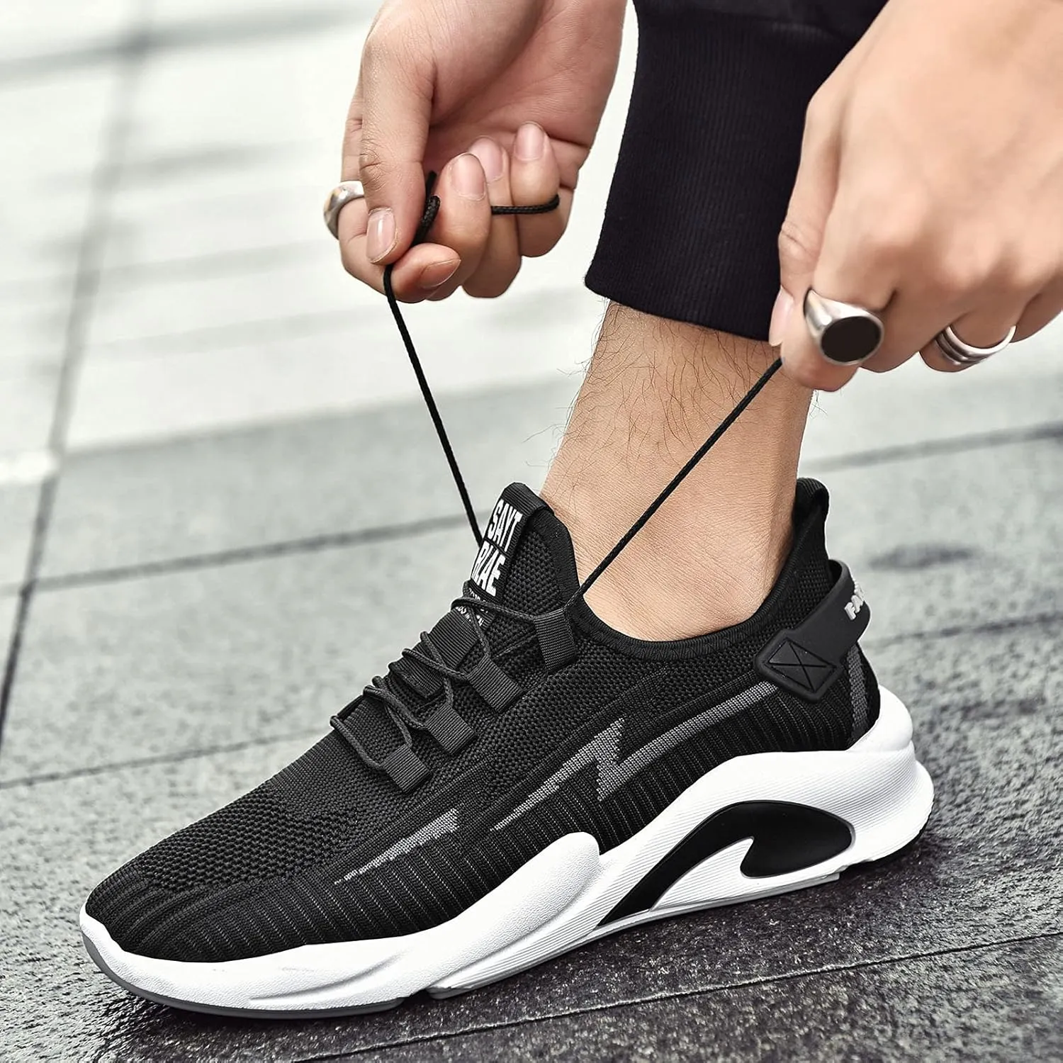 Men's Breathable Stretch Workout Shoes Comfortable Breathable Lace Up Sneaker Men's Sport Breathable Mesh Shoes