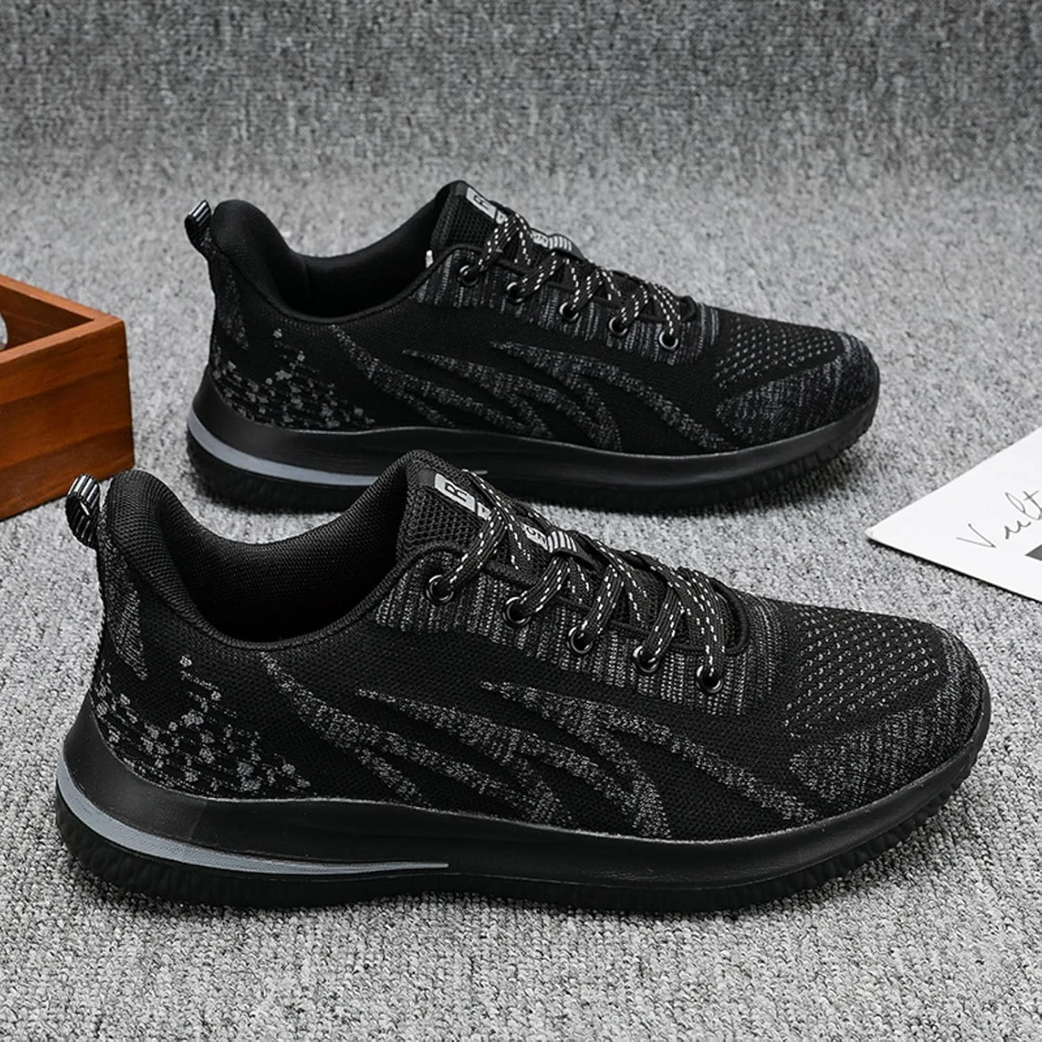 Men's Breathable Stretch Workout Shoes Portable Non Slip Fitness Workout Shoe Breathable Diabetic Shoes for Men
