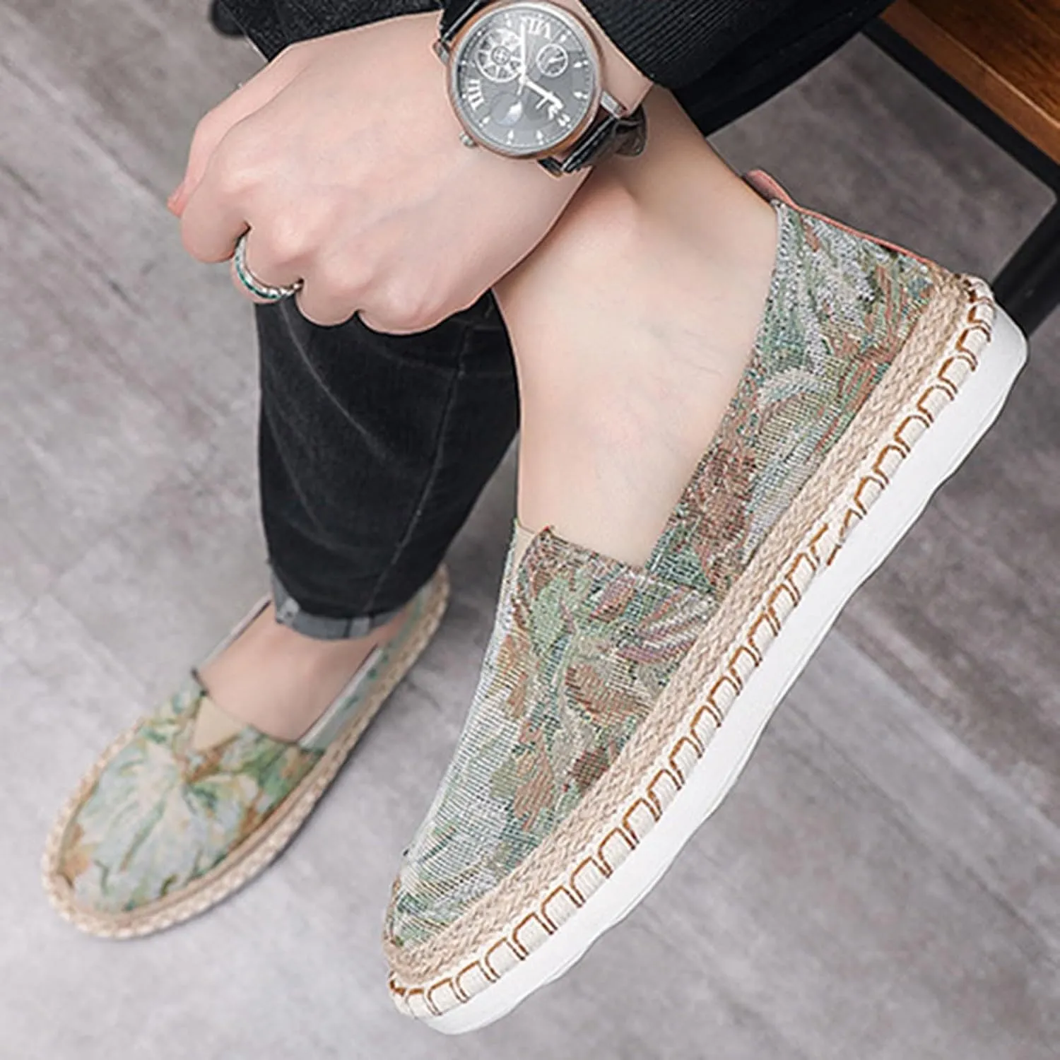 Men's Casual Dress Sneakers New Men's Shoes One Footed Lazy Man Casual Fisherman Shoes Embroidered Floral Cloth