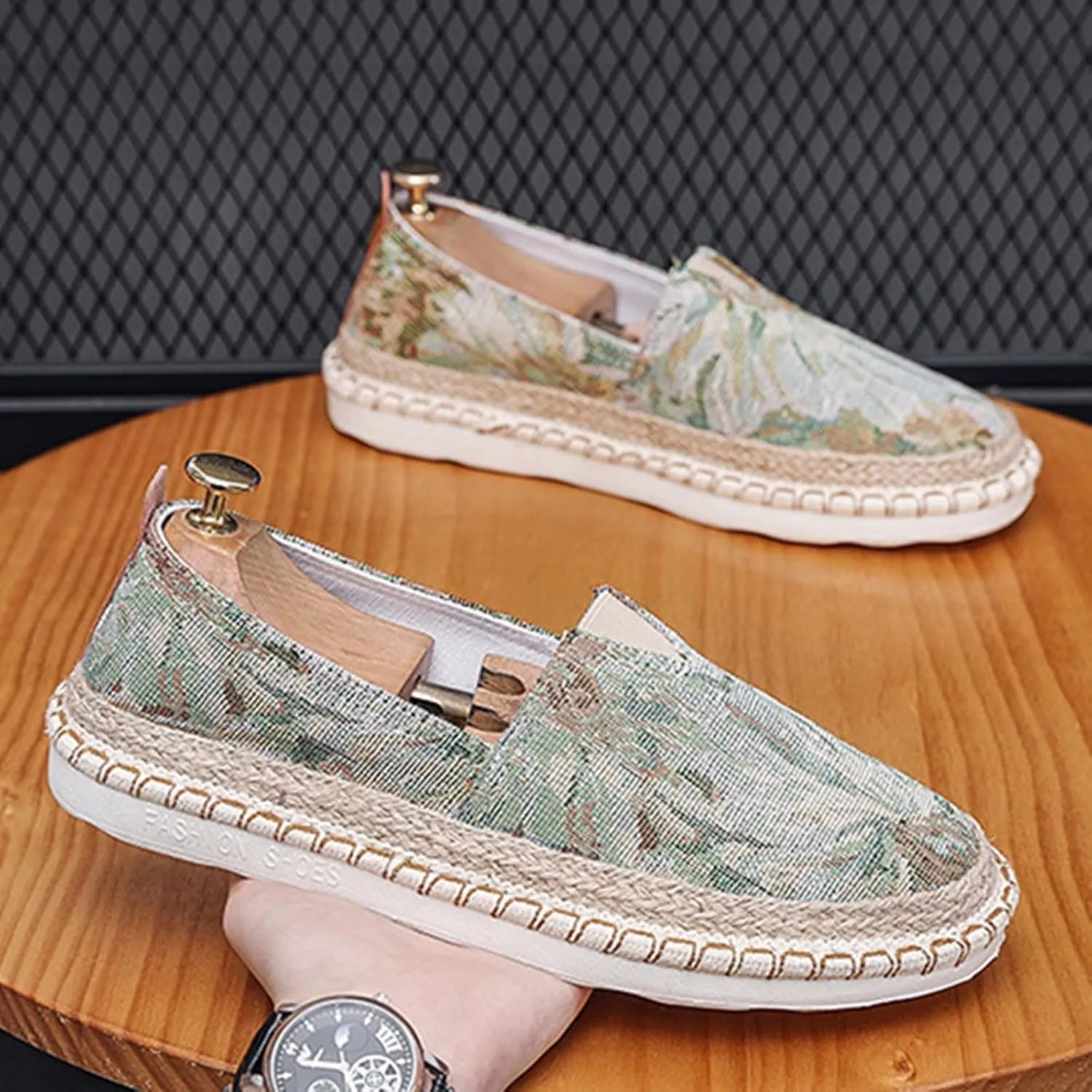Men's Casual Dress Sneakers New Men's Shoes One Footed Lazy Man Casual Fisherman Shoes Embroidered Floral Cloth