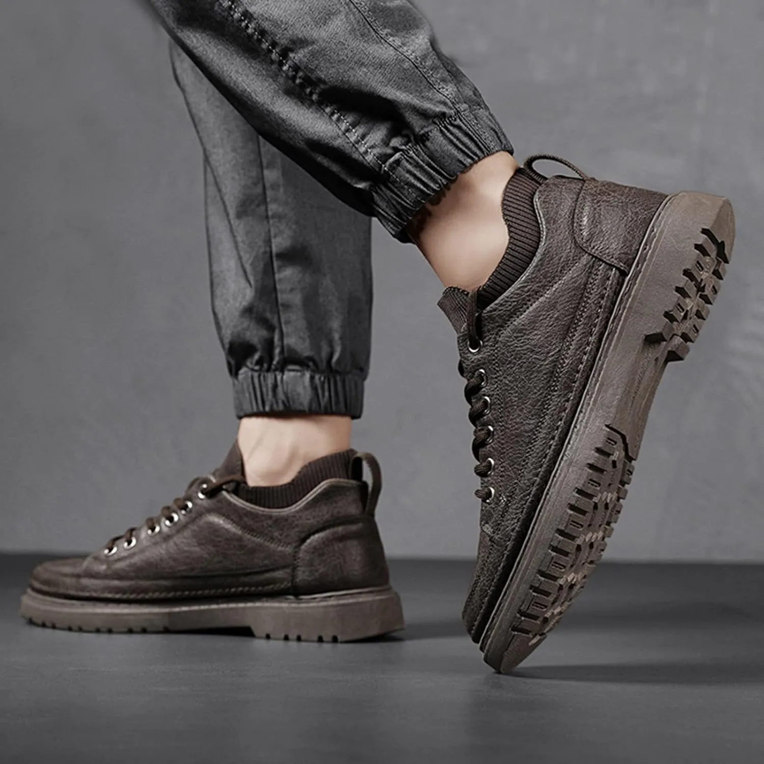 Men's Classic Casual Jogging Sneakers Breathable Mesh Comfortable Tennis Shoe Men's Sport Breathable Mesh Shoes