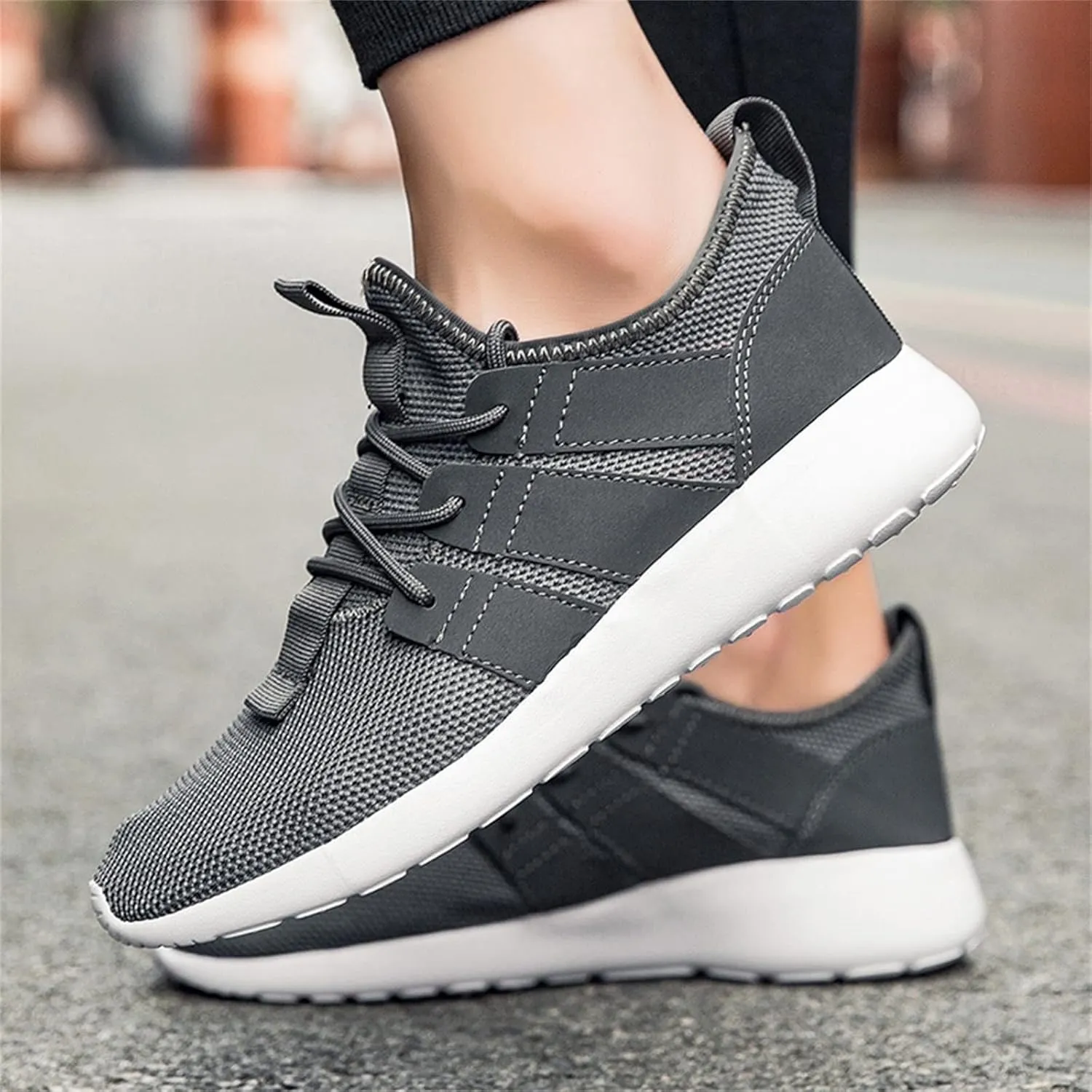 Men's Classic Casual Jogging Sneakers Comfortable Breathable Lace Up Sneaker Men's Lightweight Cushion Sneakers