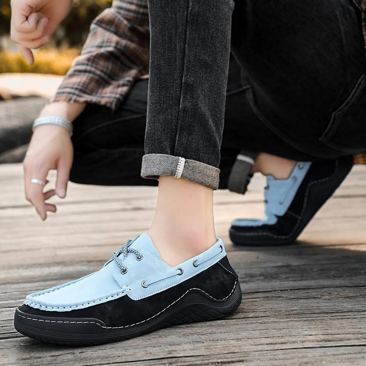 Men's Leather Loafers & Slip-On Lace Up Retro Round Toe Leather Comfortable Driving Shoes Fashionable Non-Slip Walking Shoes
