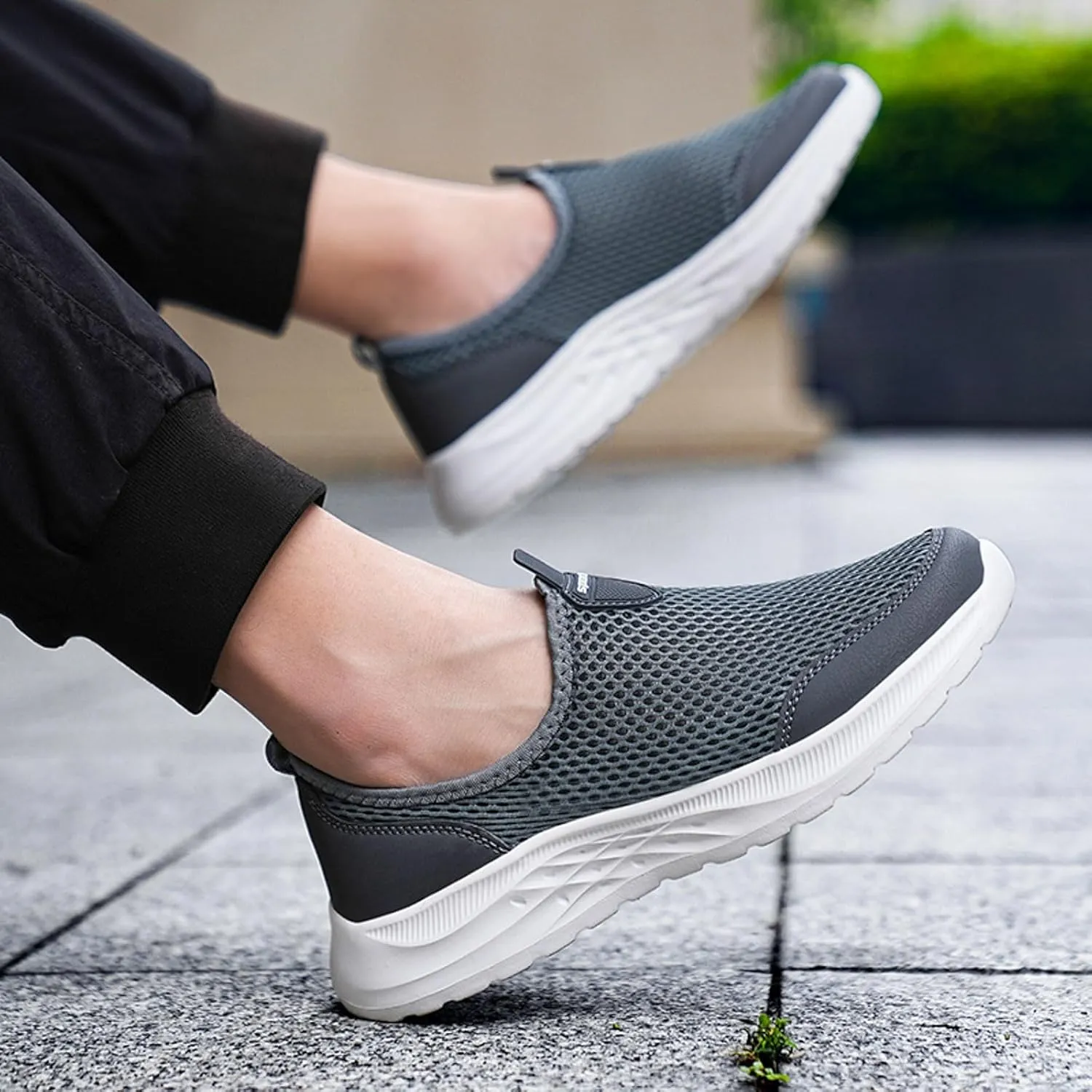 Men's Orthopedic Comfortable Slip-On Shoes Lightweight Breathable Slip On Running Shoe Supportive Walking Shoes