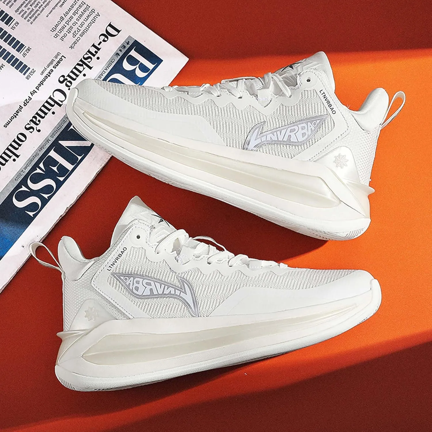Men's Professional High Top Basketball Shoes Teenagers Fashion Sneakers Women's Indoor Non-Slip Cushioning Training Running Tennis Match Shoes