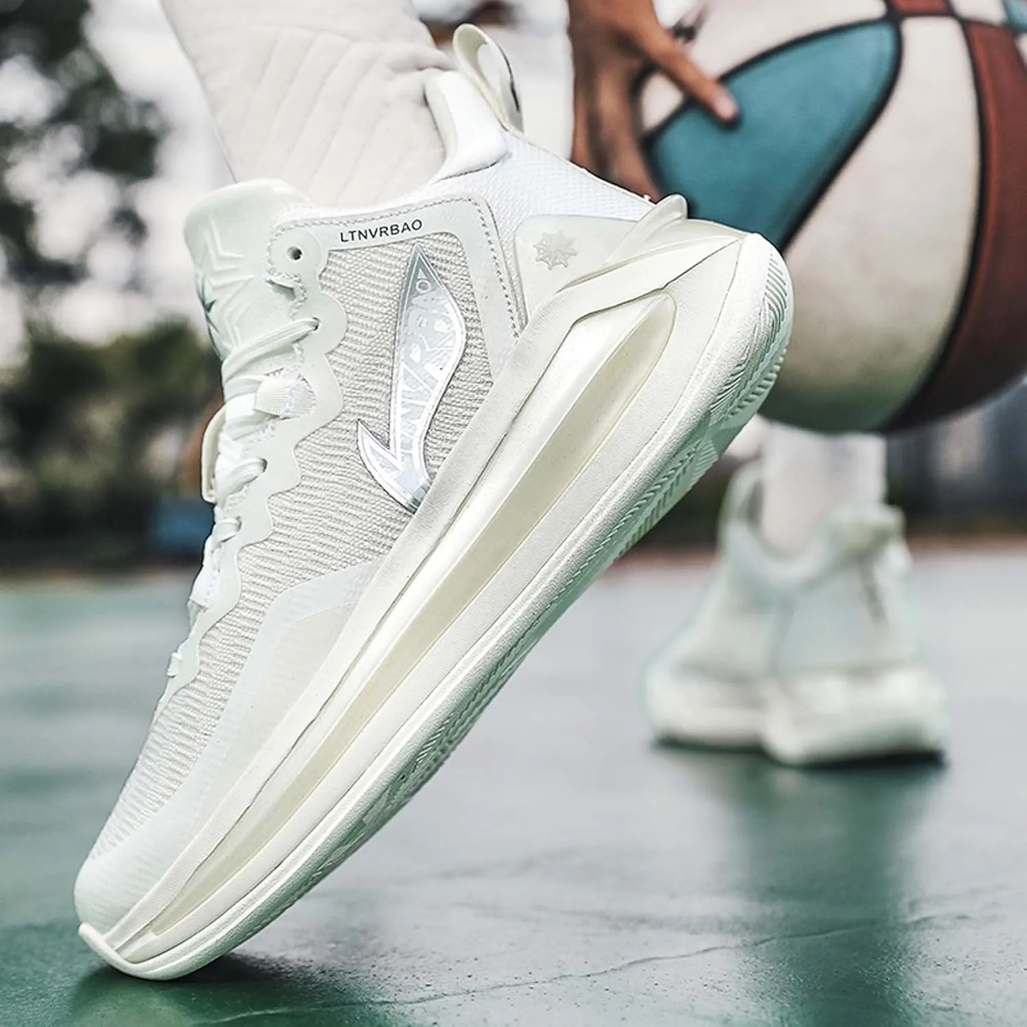 Men's Professional High Top Basketball Shoes Teenagers Fashion Sneakers Women's Indoor Non-Slip Cushioning Training Running Tennis Match Shoes