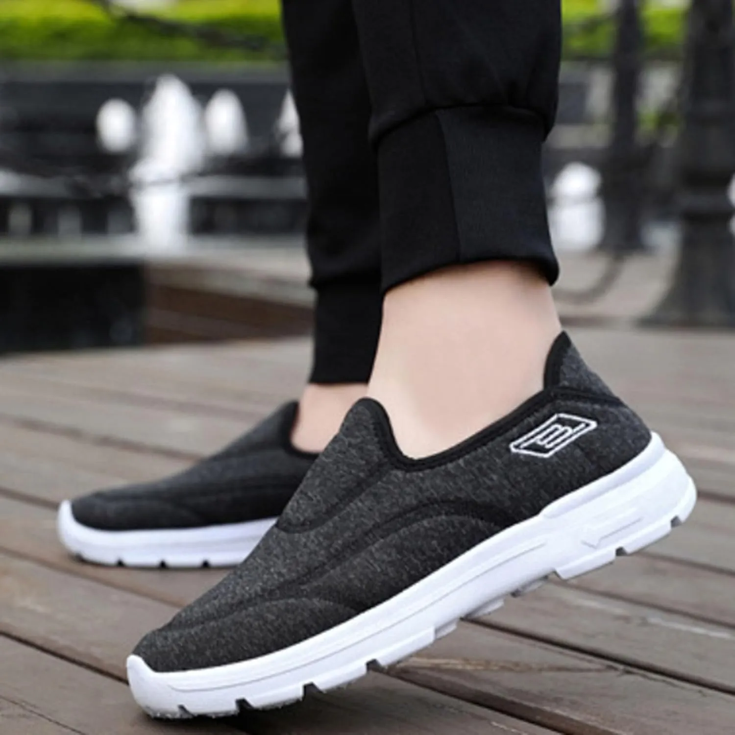 Mens Slip On Men's and Women's Soft Soled Breathable and Comfortable Sports Casual Shoes