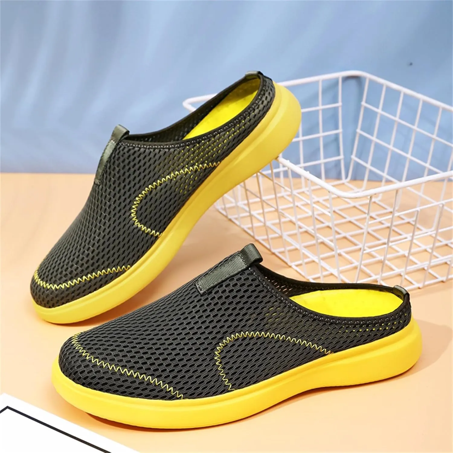 Men's Slip Shoes Fashion Summer Men Casual Shoes Breathable Mesh Shallow Wear Lightweight Casual Half Slippers