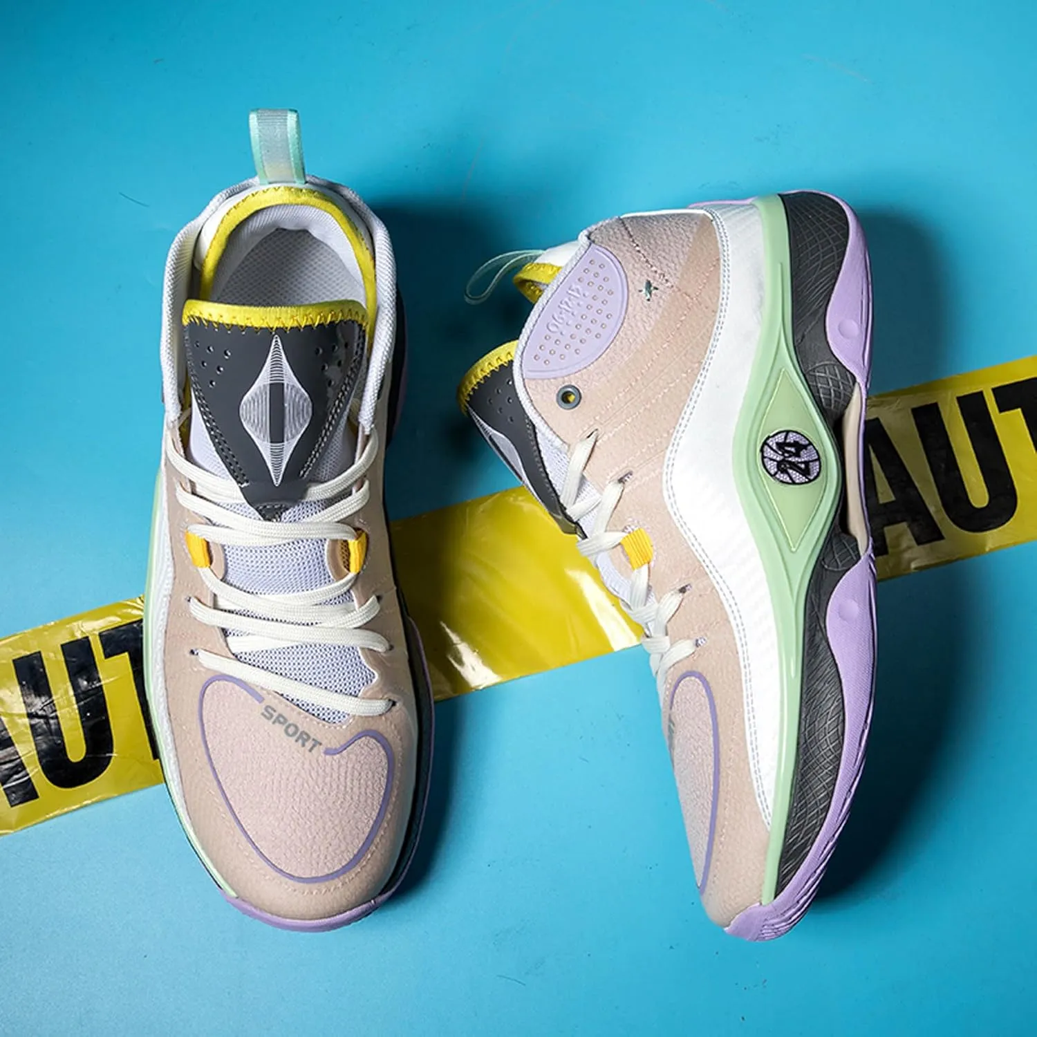 Men's Women's Fashionable Fluorescent Lightweight Casual Basketball Shoes Skateboarding Shoes