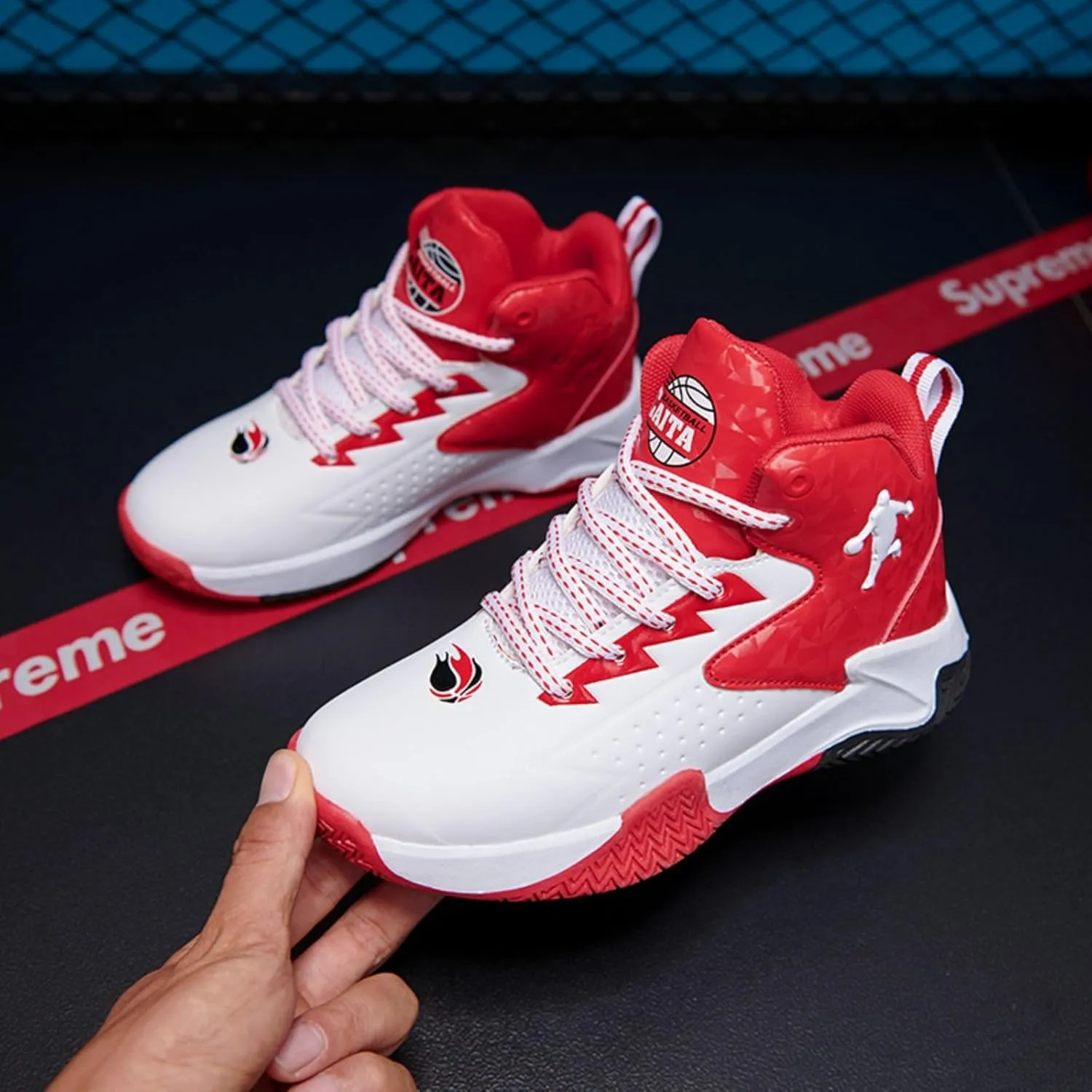 New Anti Slip and wear-Resistant Children's Basketball Shoes