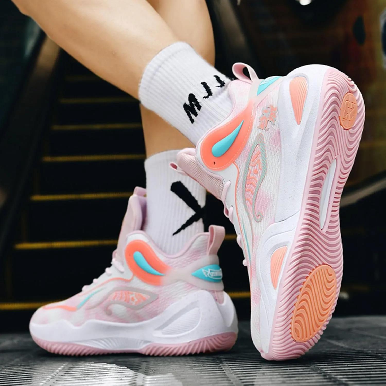 New wear-Resistant high top Basketball Shoes