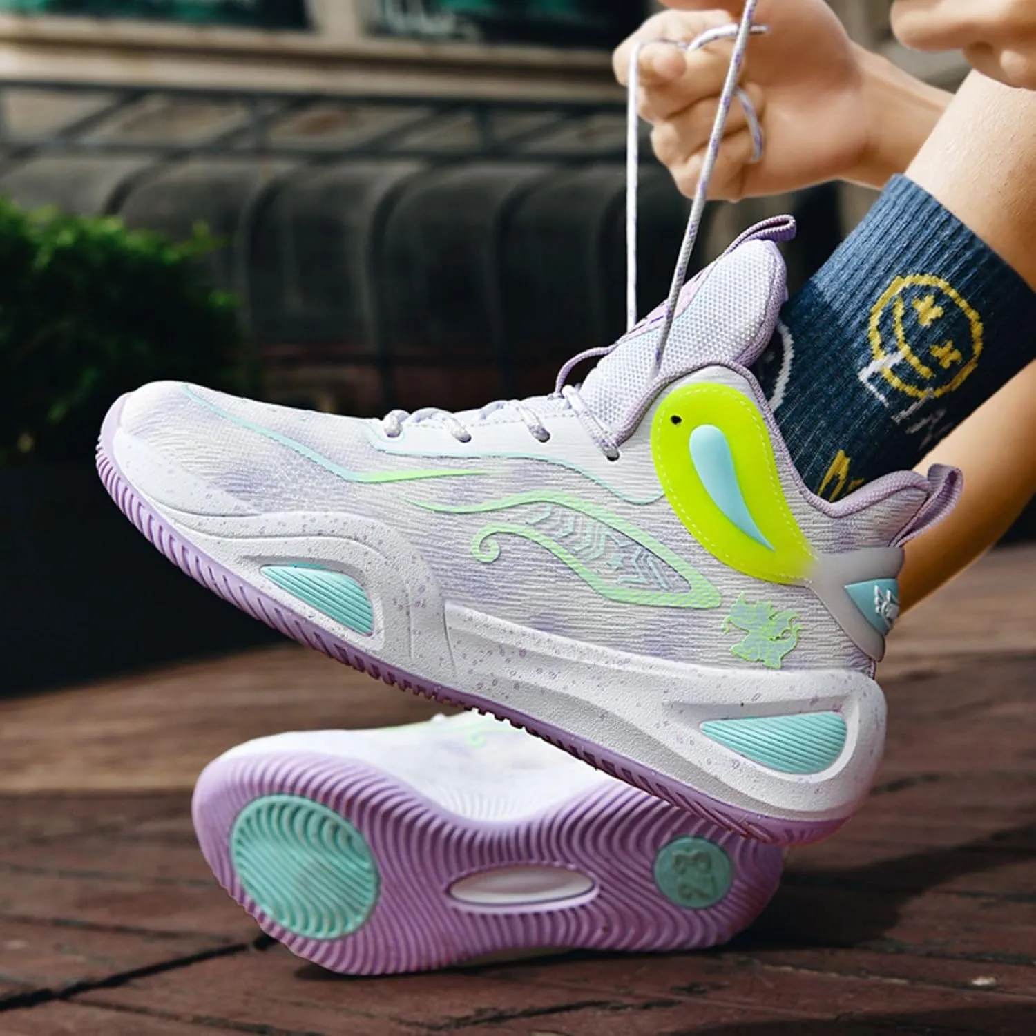New wear-Resistant high top Basketball Shoes