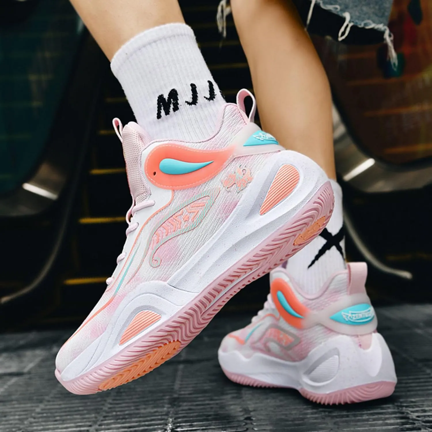 New wear-Resistant high top Basketball Shoes