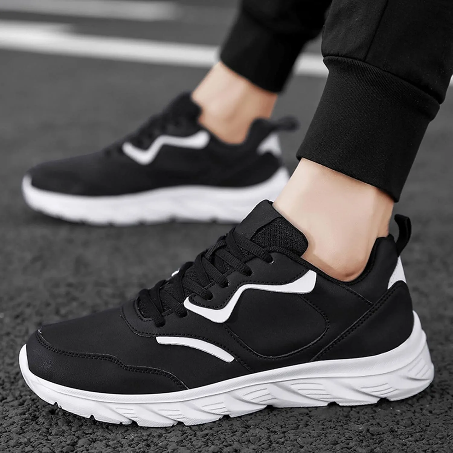 Outdoor Jogging Sneakers for Men Comfortable Lightweight Casual Walking Shoe Men's Stylish Lightweight Sneakers