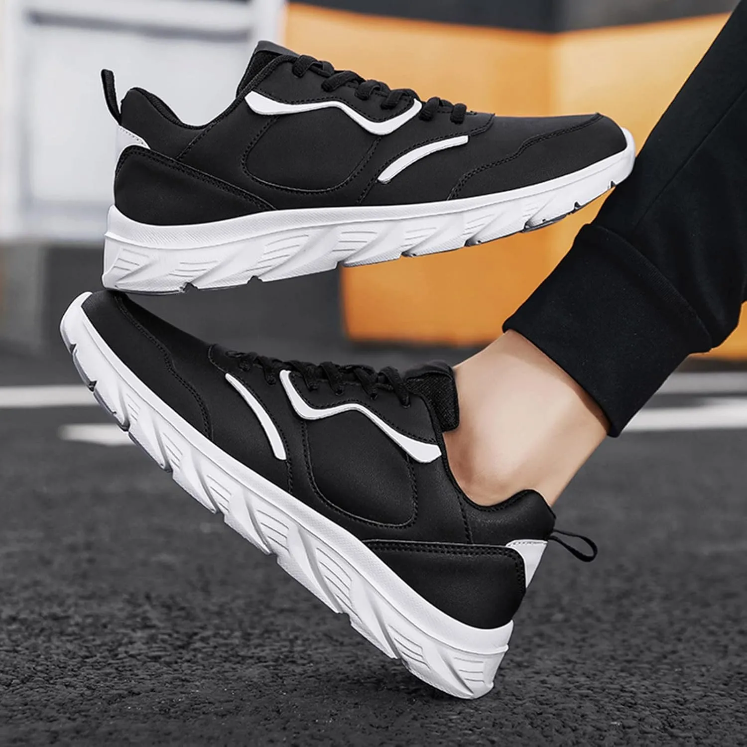 Outdoor Jogging Sneakers for Men Comfortable Lightweight Casual Walking Shoe Men's Stylish Lightweight Sneakers