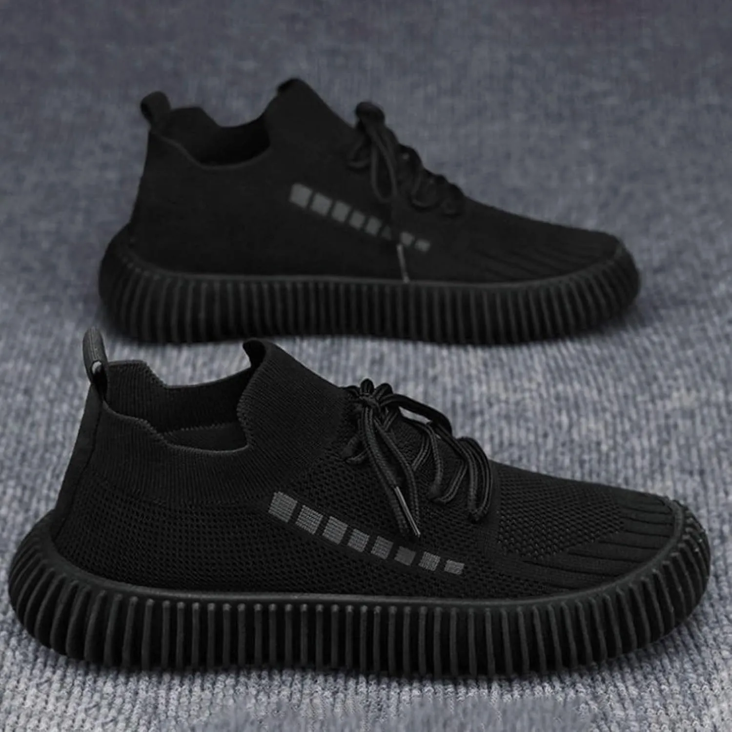 Outdoor Jogging Sneakers for Men Lightweight Breathable Slip On Running Shoe Men's Sport Breathable Mesh Shoes