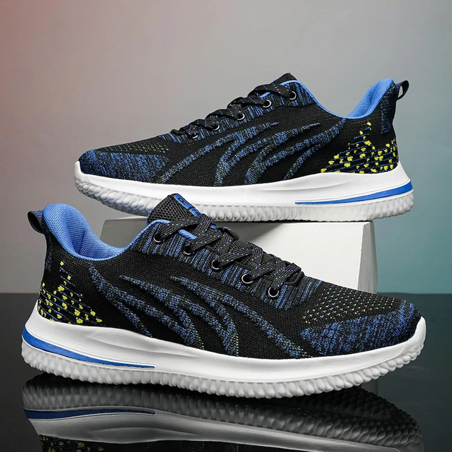 Outdoor Jogging Sneakers for Men Lightweight Breathable Walking Shoe Gym Tennis Lightweight Work Shoes for Men