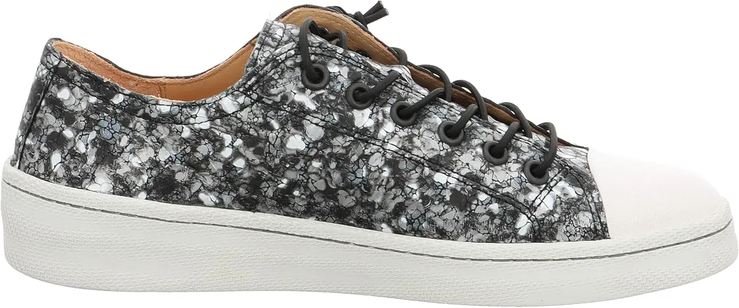 Think! Women's Low-Top Sneakers