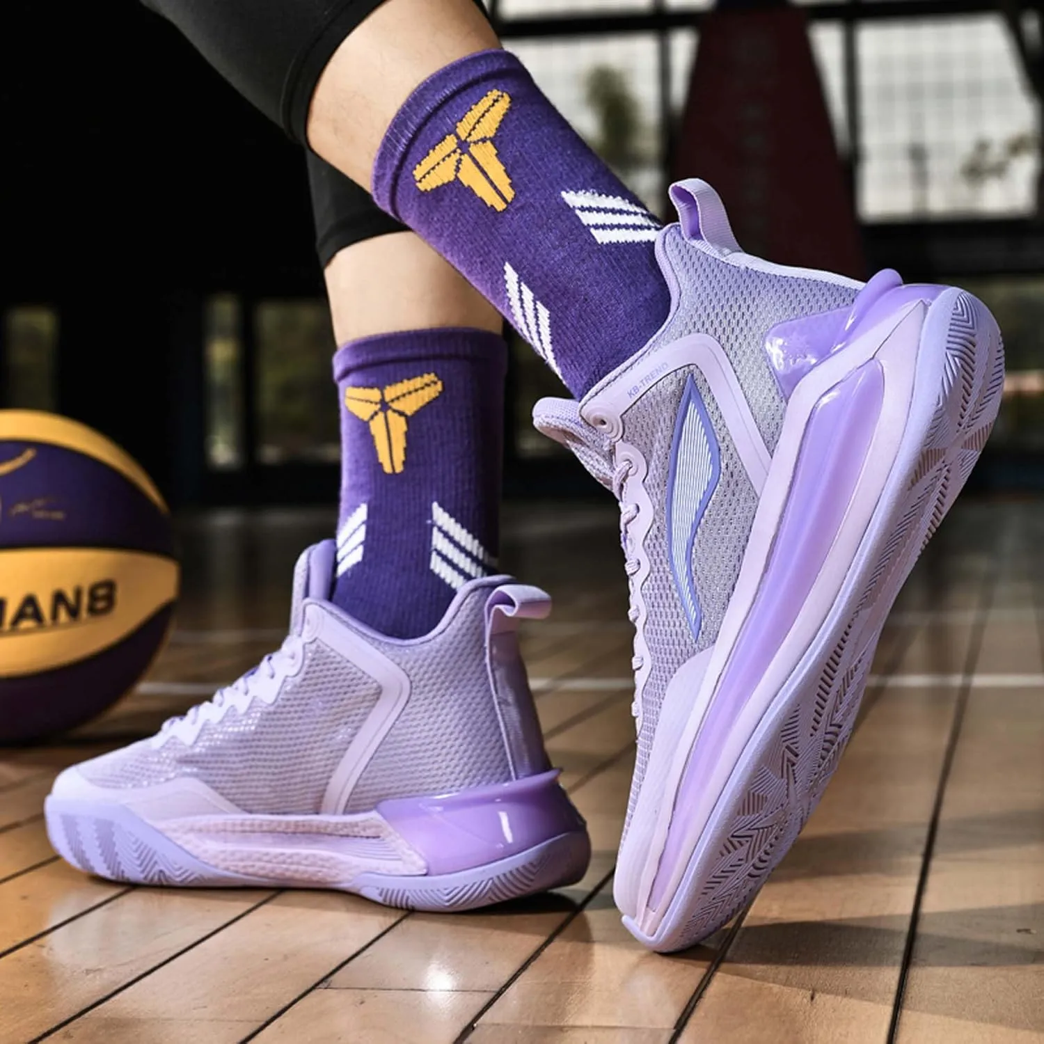 Unisex Basketball Shoes Fashion High Top Sneakers Indoor or Outdoor Training Match Shoes Outdoor Casual Sports Walking Shoes