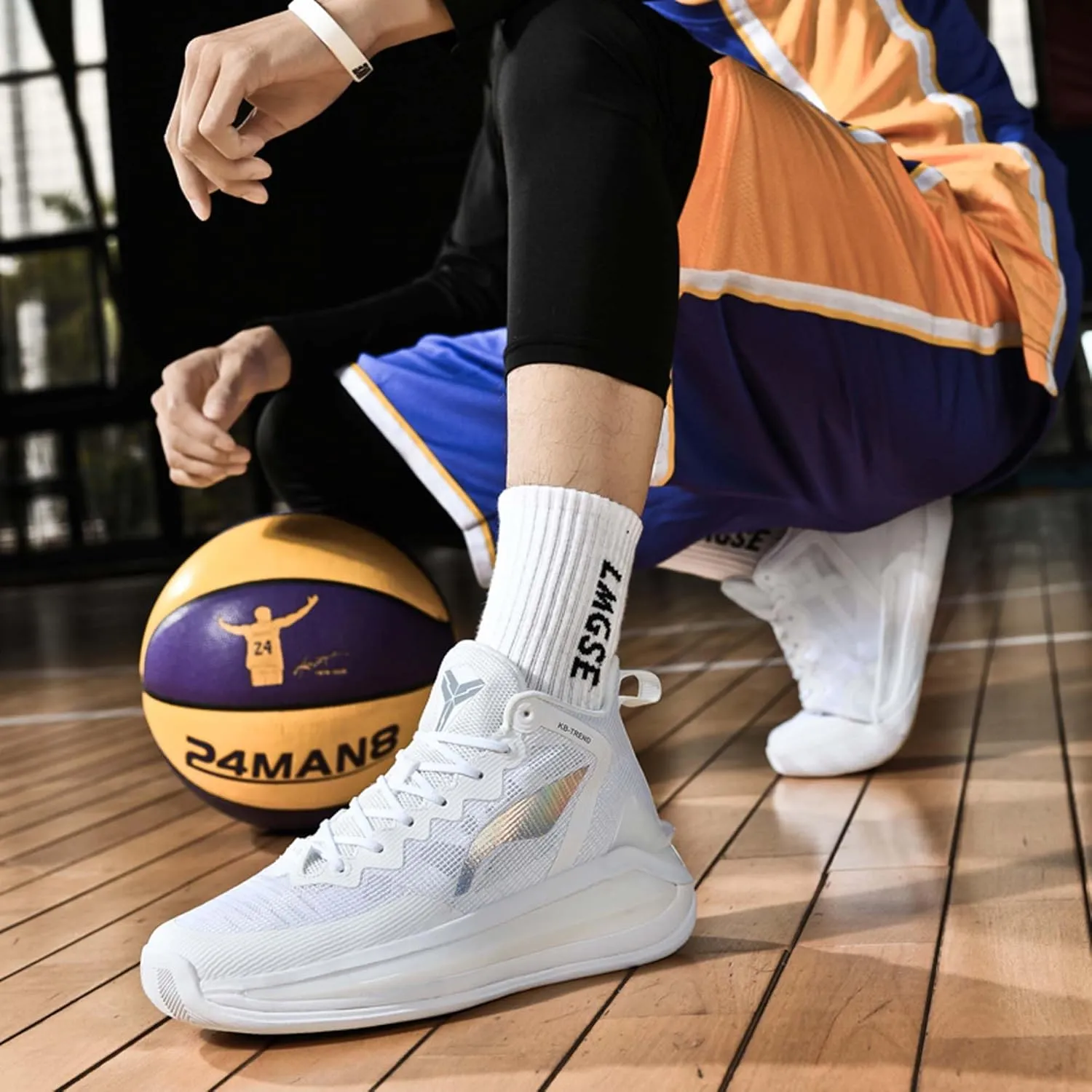Unisex Basketball Shoes Fashion High Top Sneakers Indoor or Outdoor Training Match Shoes Outdoor Casual Sports Walking Shoes