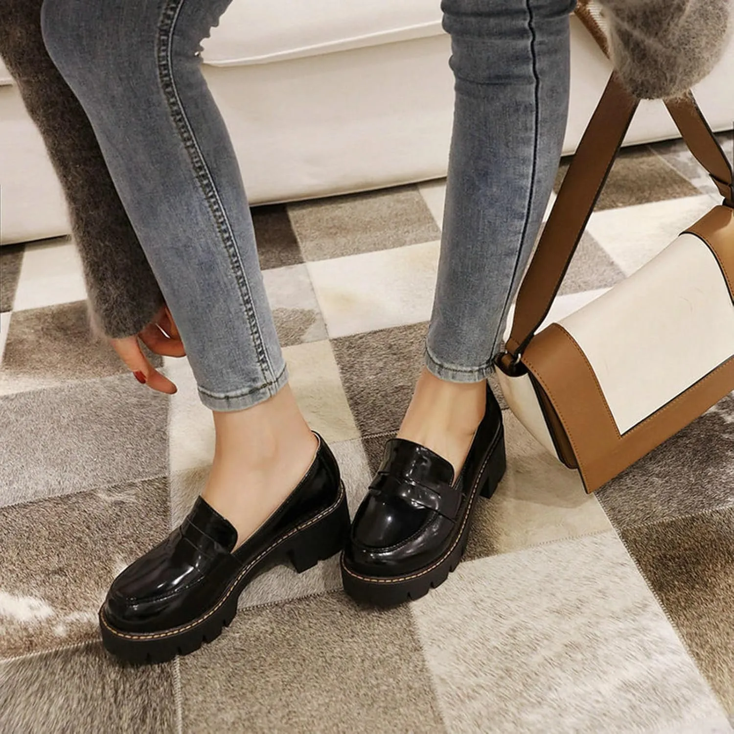 Women's Fashion, Comfortable, Anti Slip Platform British Leather Shoes Classic Lacquer Leather Casual Flat Bottomed Lefu Shoes