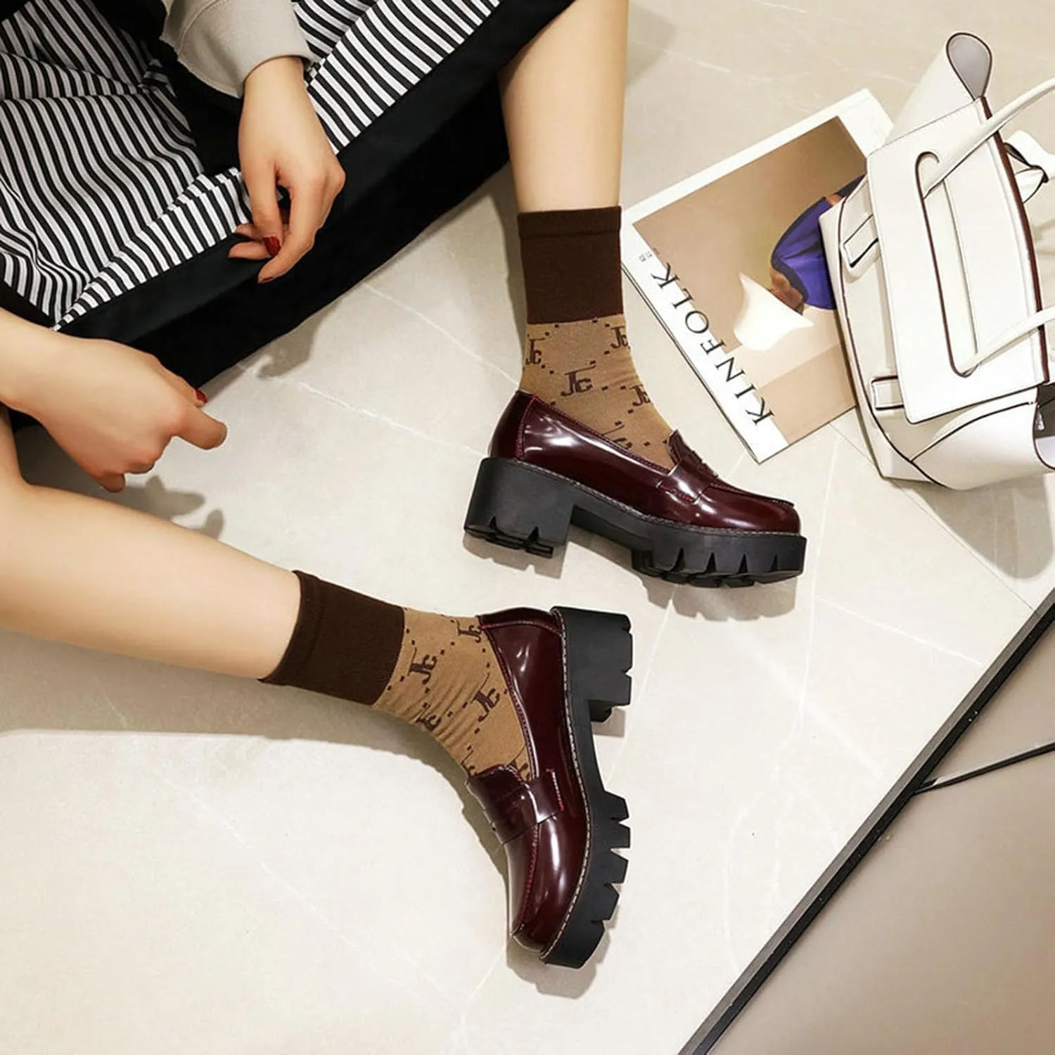 Women's Fashion, Comfortable, Anti Slip Platform British Leather Shoes Classic Lacquer Leather Casual Flat Bottomed Lefu Shoes