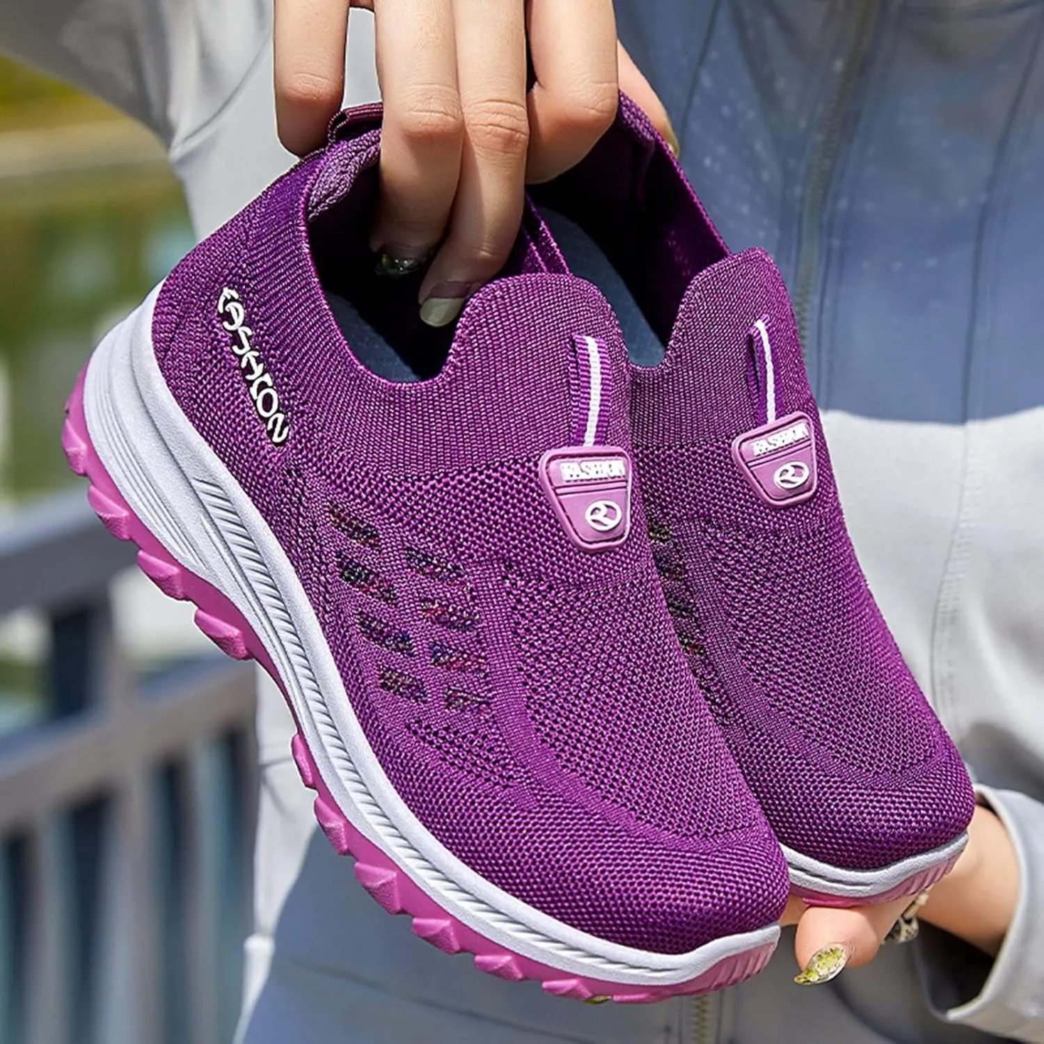 Womens Minimalist Zero Drop Shoes Fashion Low Top Sneakers with Platform Classic Athletic Skateboard Sneakers