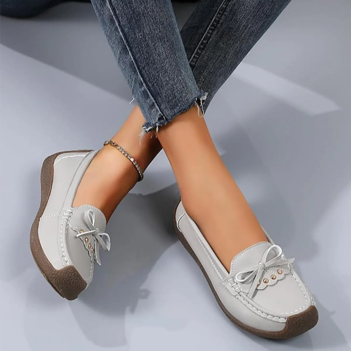Women's Orthopedic Loafers in Breathable Leather, Wide Fit Leather Loafers Comfort Walking Moccasins Casual Slip-On Flat Shoes